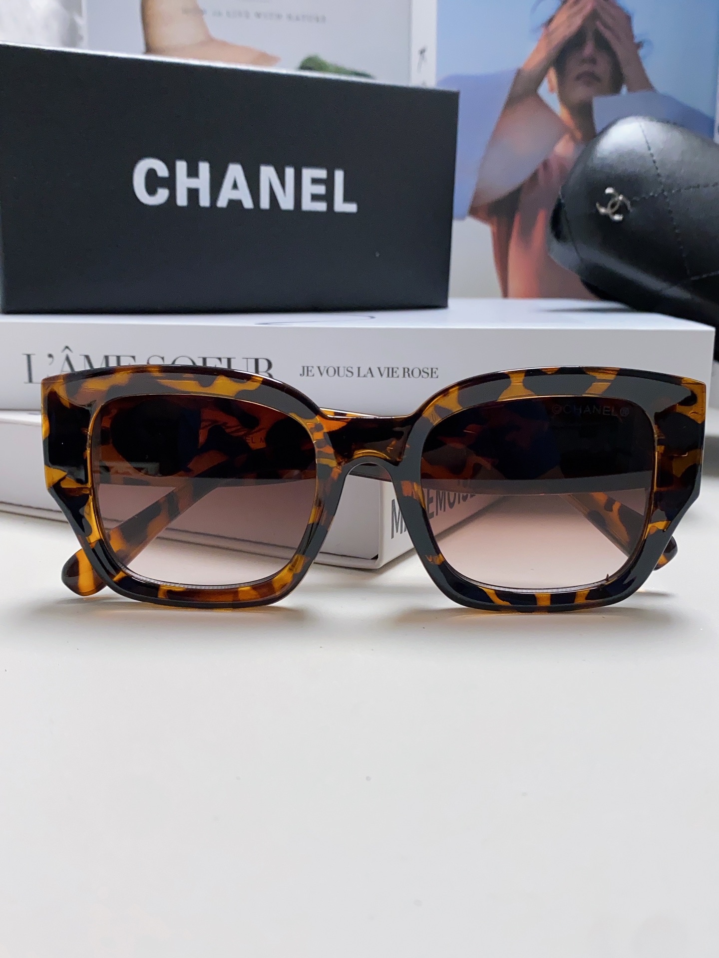 Chanel香奈儿2024夏季新款墨镜时尚小红书同款个性潮流眼镜