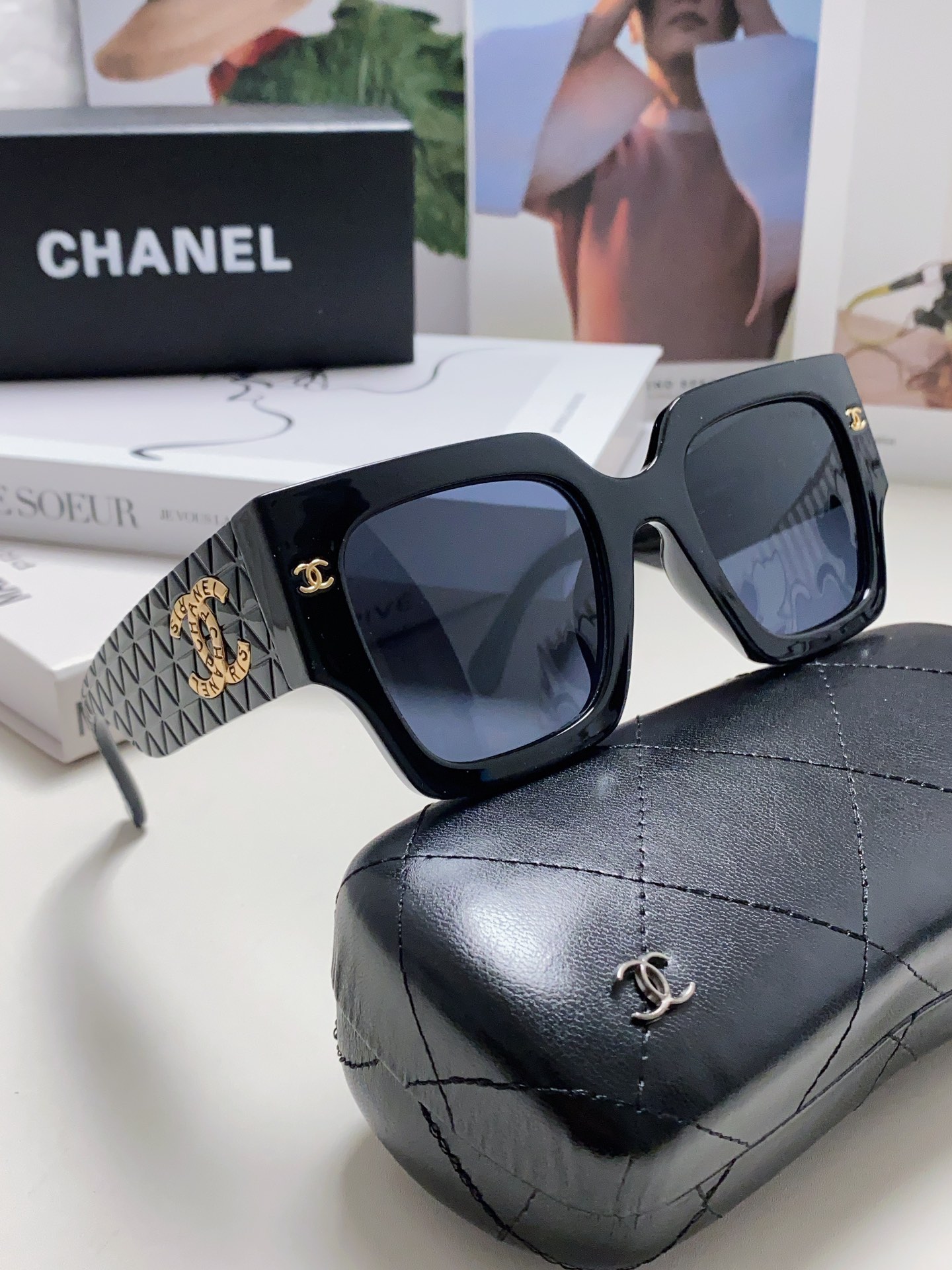 Chanel香奈儿2024新款小红书复古女士街拍墨镜防紫外线高级感遮阳度假太阳镜