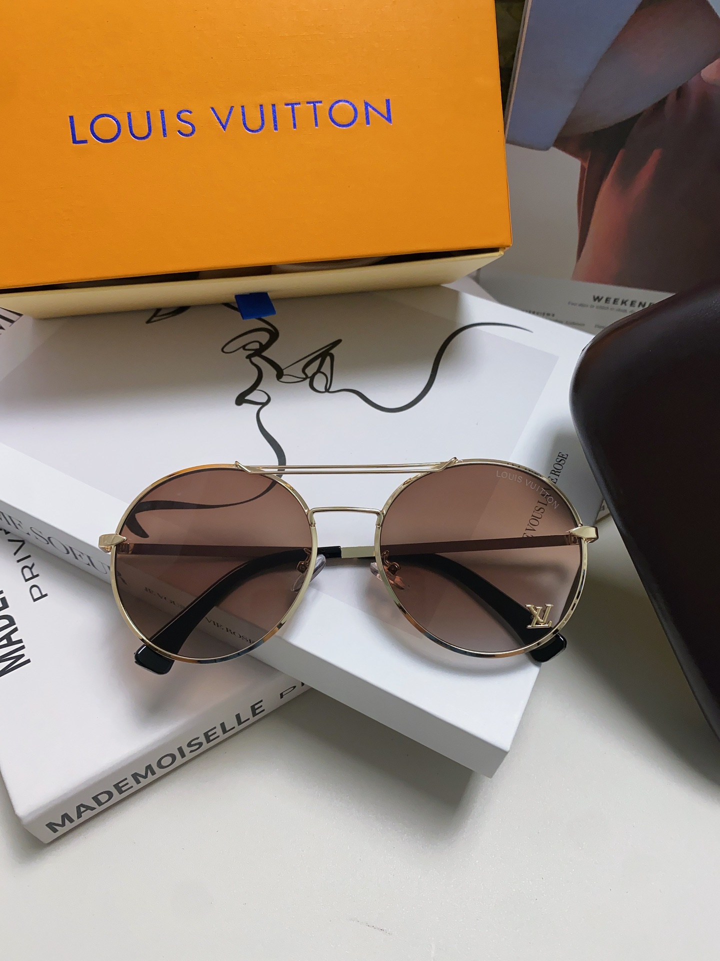 Lv路易威登2024新款太阳眼镜复古潮酷墨镜高品质高质感金属圆框男女通用