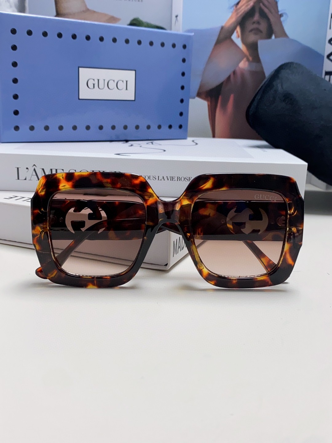 GUCCI/太阳镜GG0178S大方框女款时尚墨镜