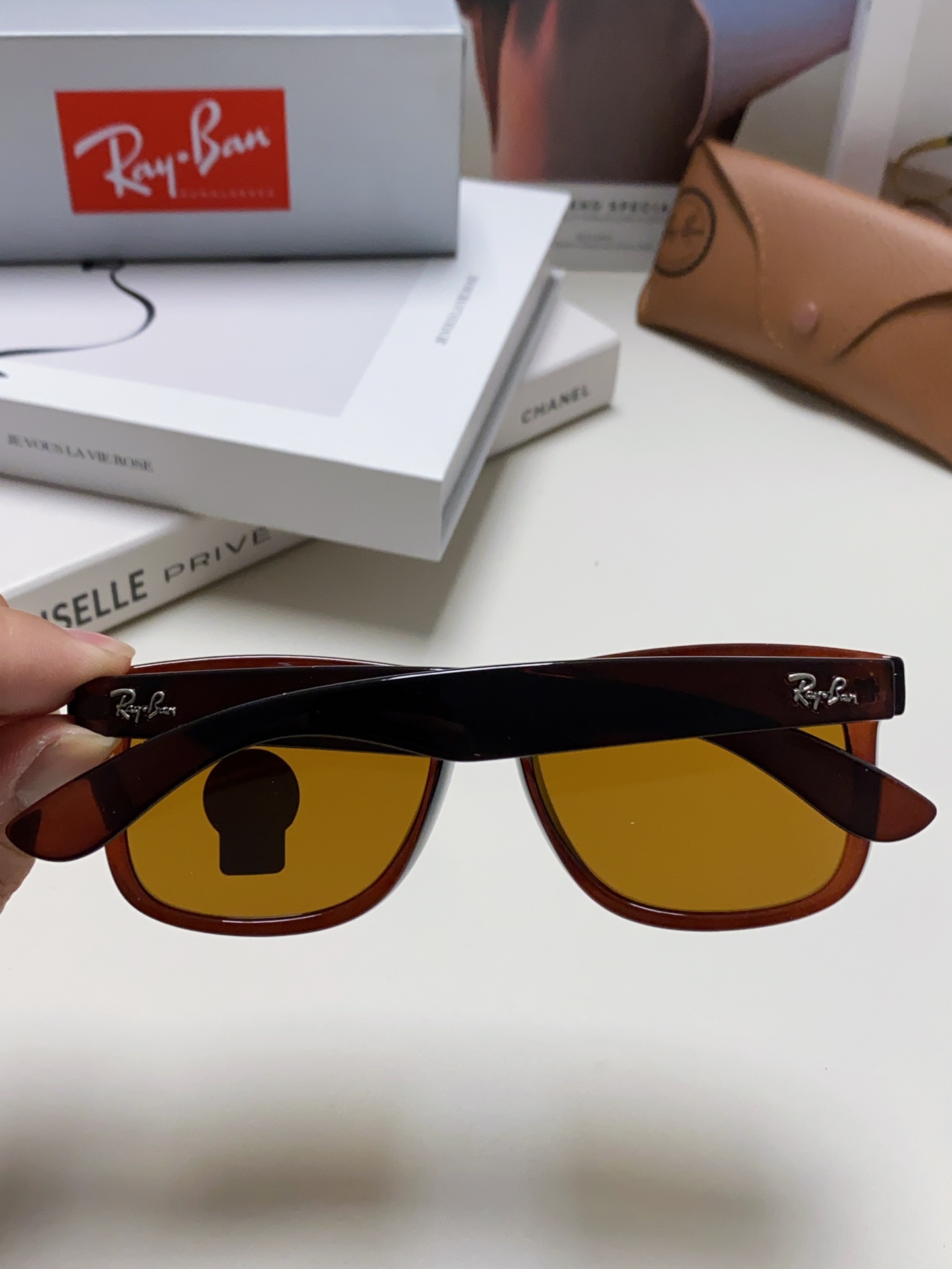 RAYBAN 雷朋 经典太阳镜  夏日限定色彩 男女通用款 Model ：RB4165 Size：55-
