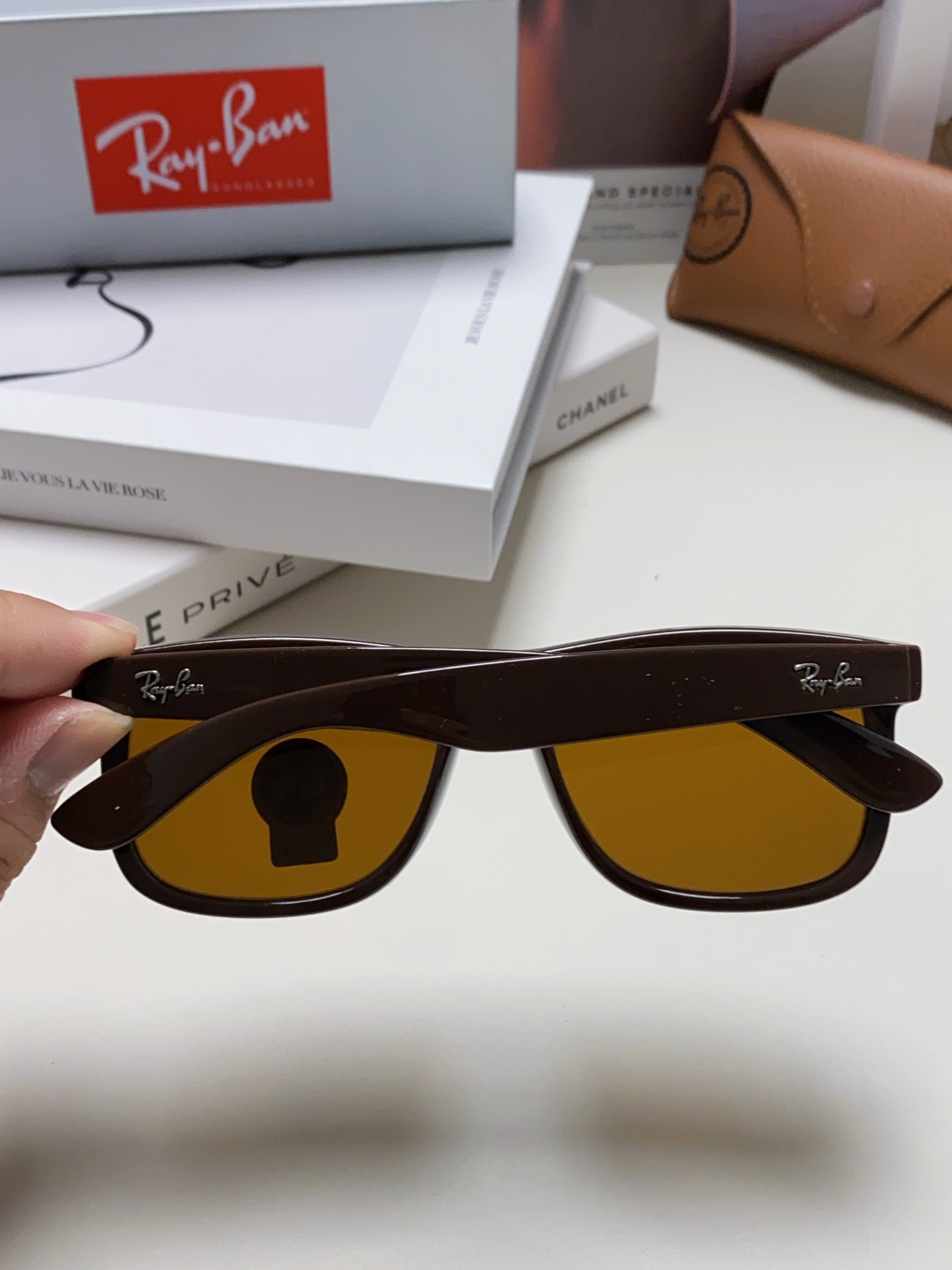 RAYBAN 雷朋 经典太阳镜  夏日限定色彩 男女通用款 Model ：RB4165 Size：55-