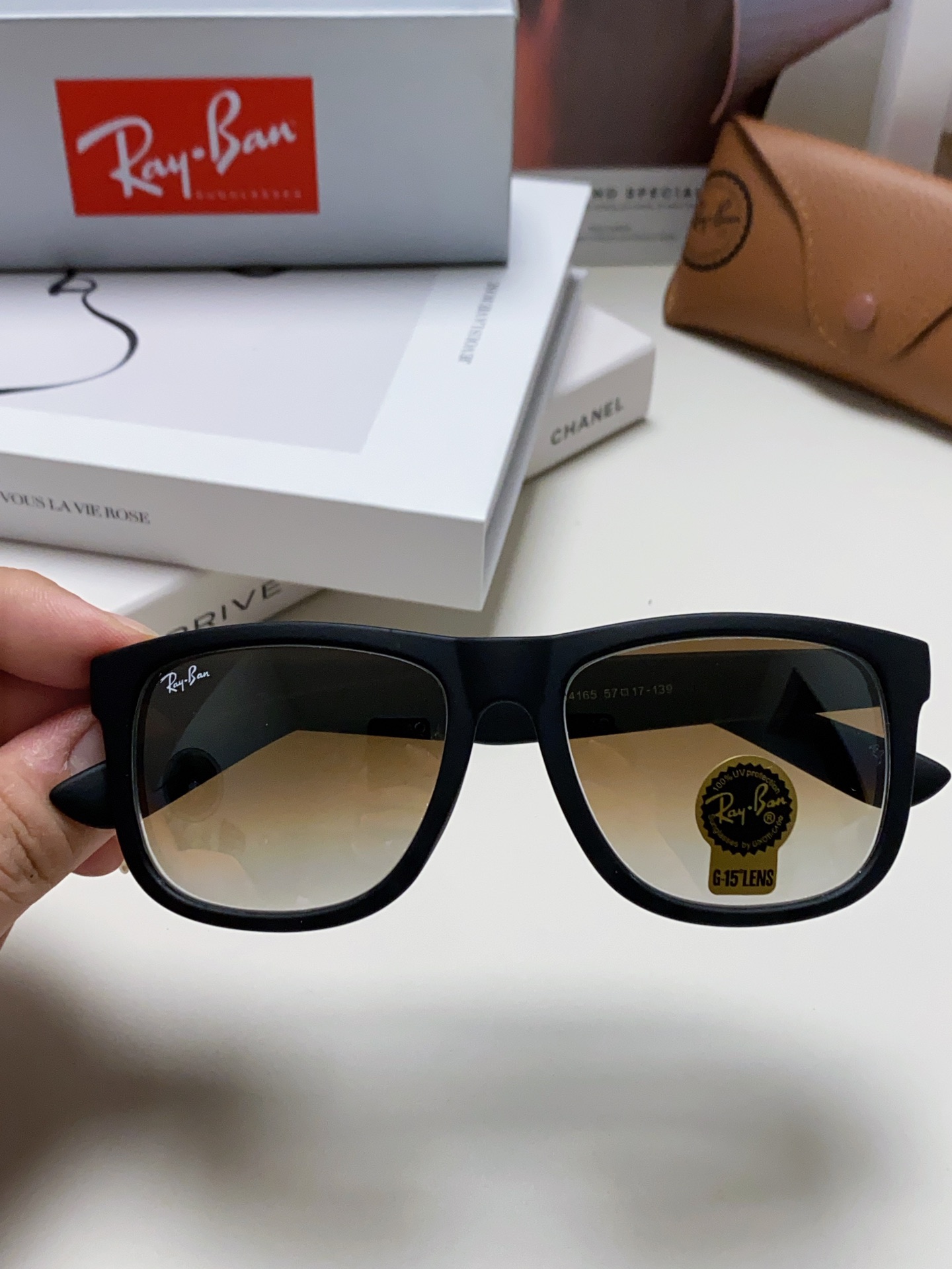 RAYBAN 雷朋 经典太阳镜  夏日限定色彩 男女通用款 Model ：RB4165 Size：55-