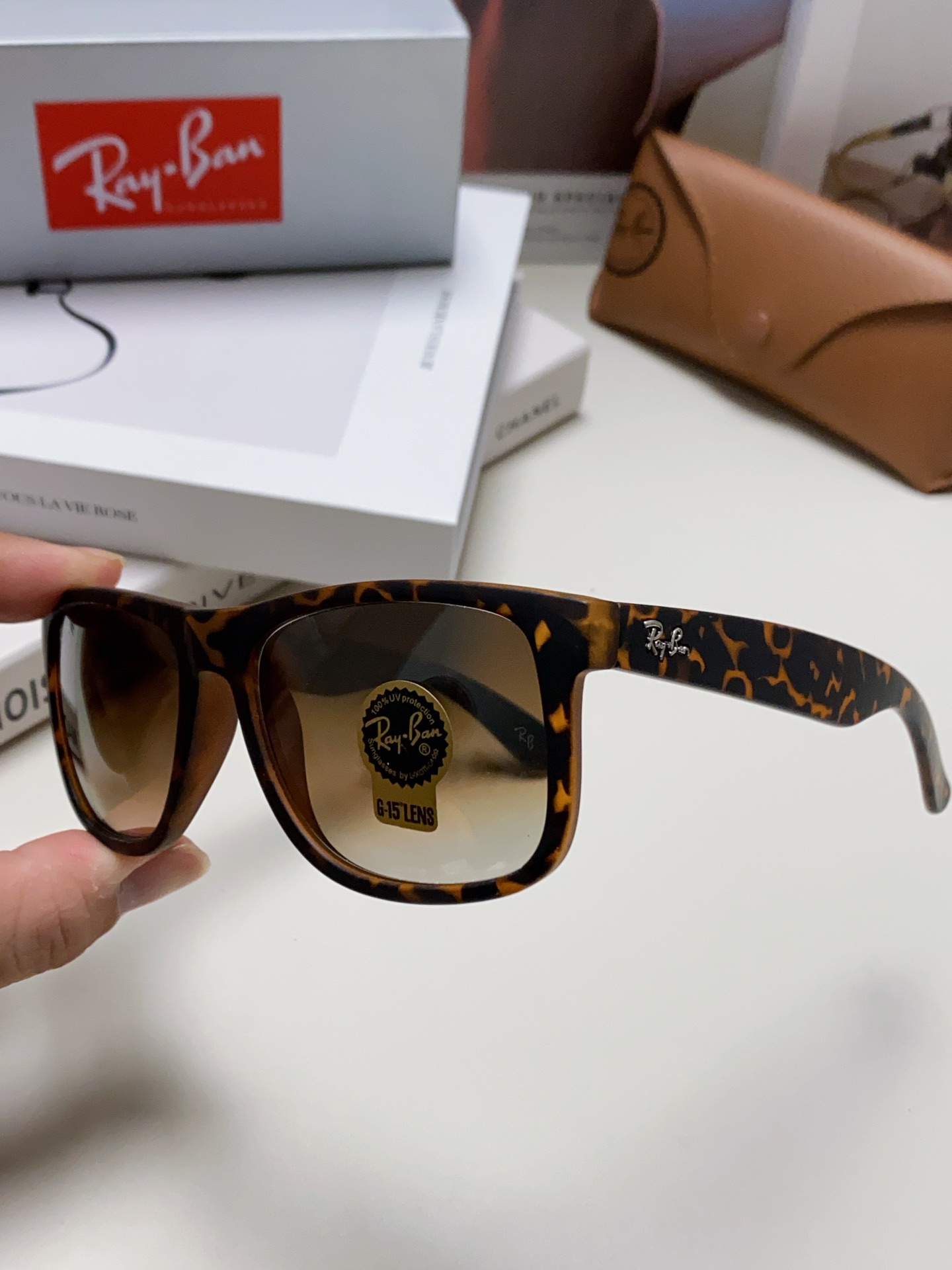 RAYBAN 雷朋 经典太阳镜  夏日限定色彩 男女通用款 Model ：RB4165 Size：55-