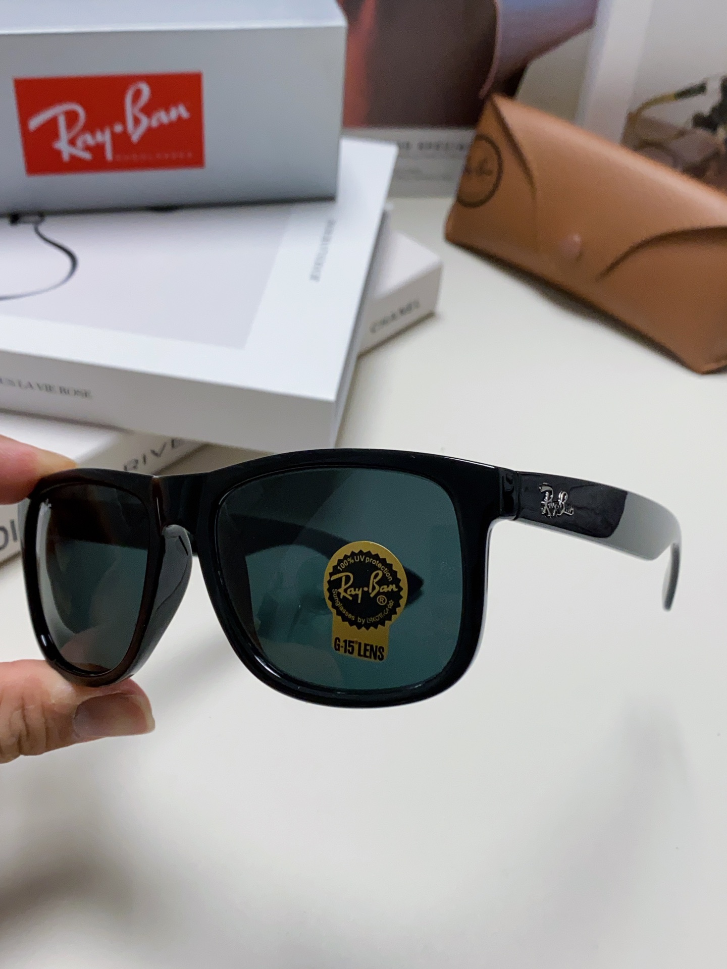 RAYBAN 雷朋 经典太阳镜  夏日限定色彩 男女通用款 Model ：RB4165 Size：55-