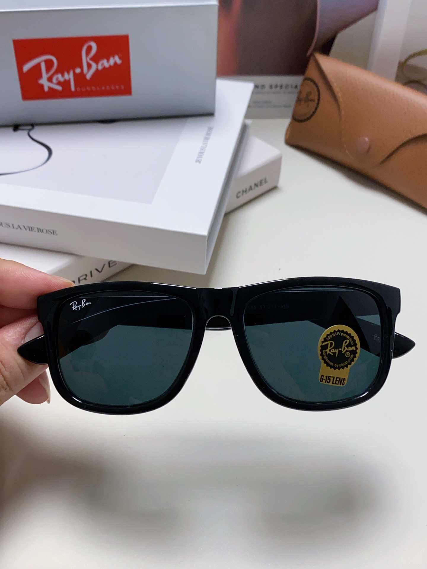 RAYBAN 雷朋 经典太阳镜  夏日限定色彩 男女通用款 Model ：RB4165 Size：55-
