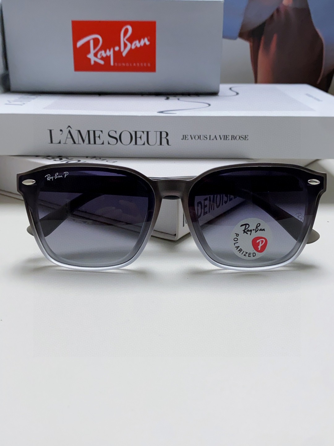  RayBan雷朋太阳镜黑超时尚眼镜开车防晒男女同款偏光墨镜 RB8377 
