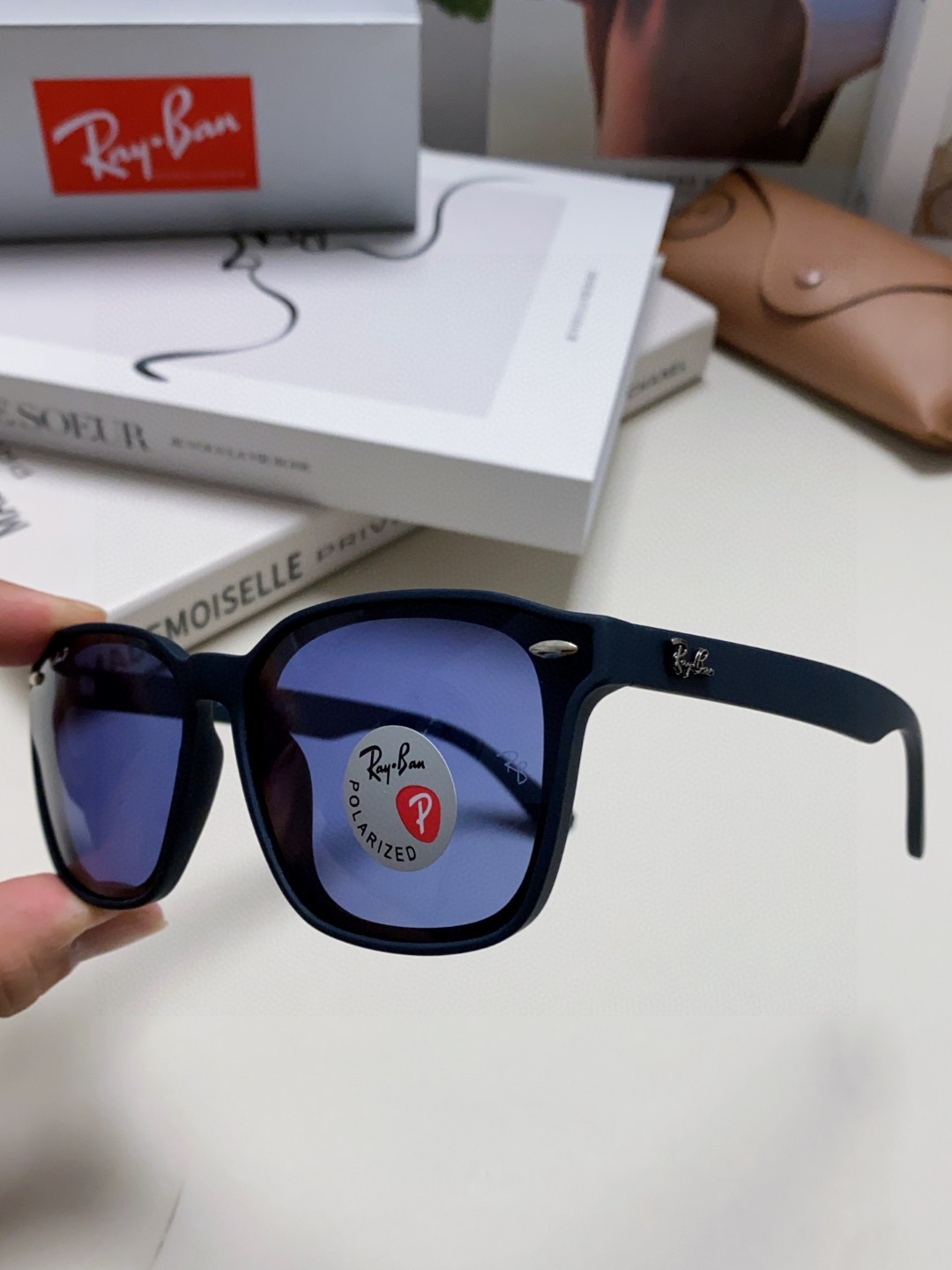  RayBan雷朋太阳镜黑超时尚眼镜开车防晒男女同款偏光墨镜 RB8377 