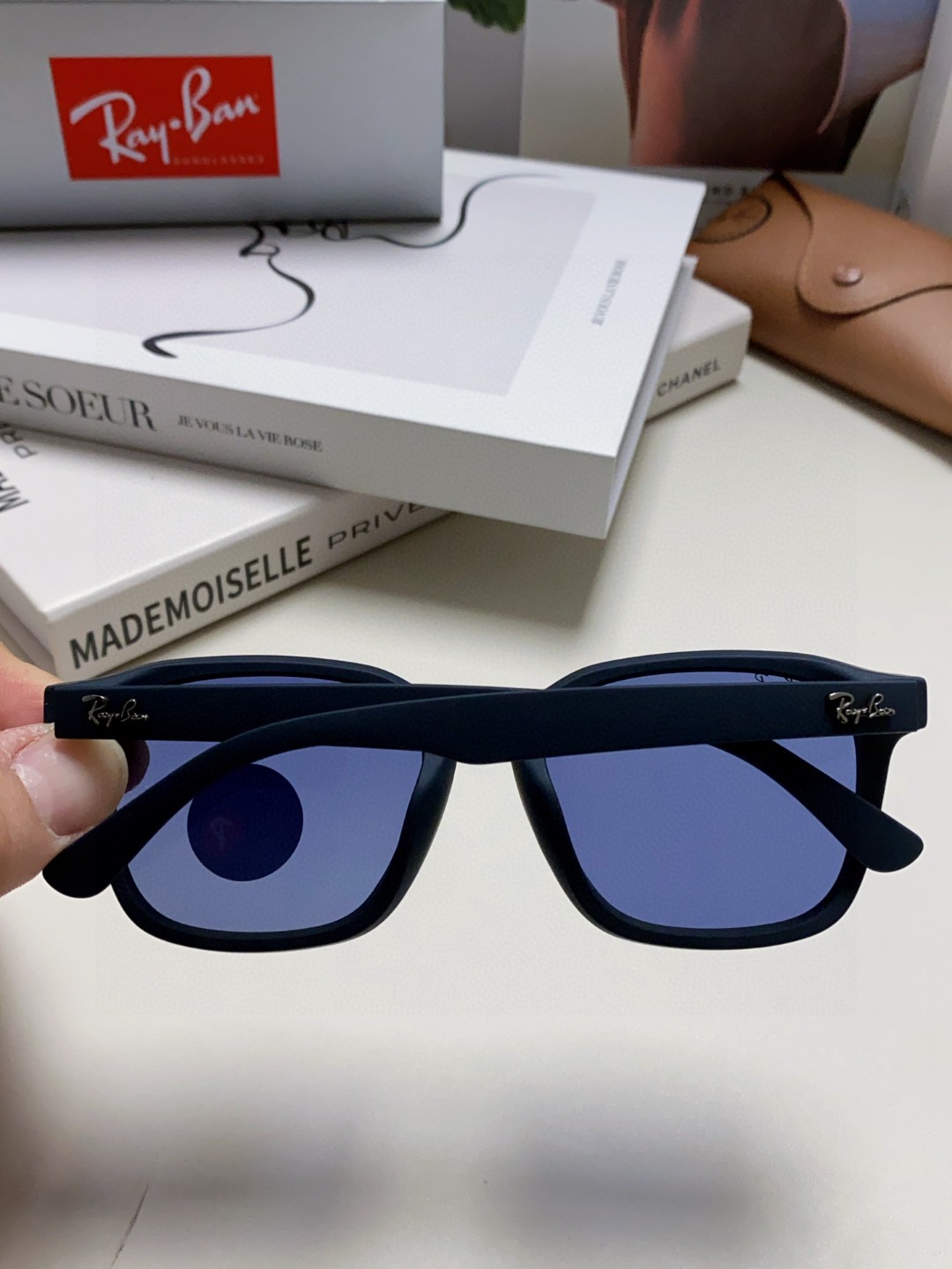  RayBan雷朋太阳镜黑超时尚眼镜开车防晒男女同款偏光墨镜 RB8377 