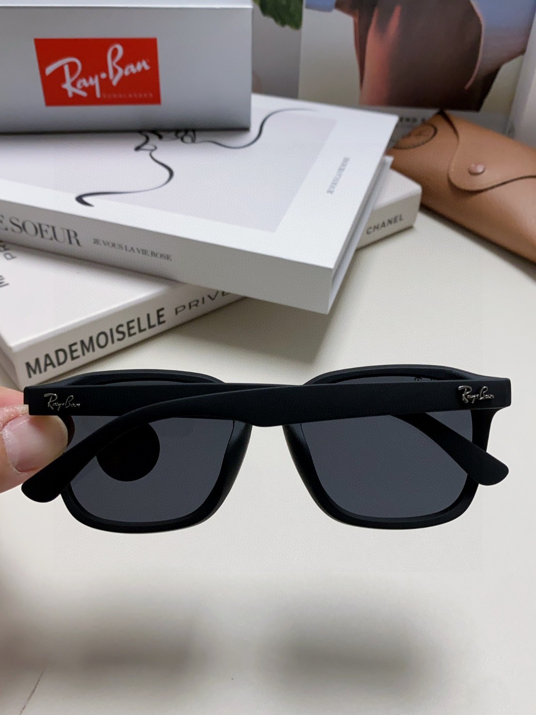  RayBan雷朋太阳镜黑超时尚眼镜开车防晒男女同款偏光墨镜 RB8377 