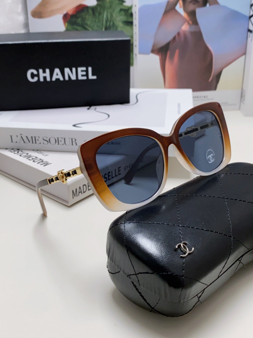 Chanel香奈儿2024新款欧美明星金属时尚女士摩登猫眼太阳眼镜新版爱心皮腿