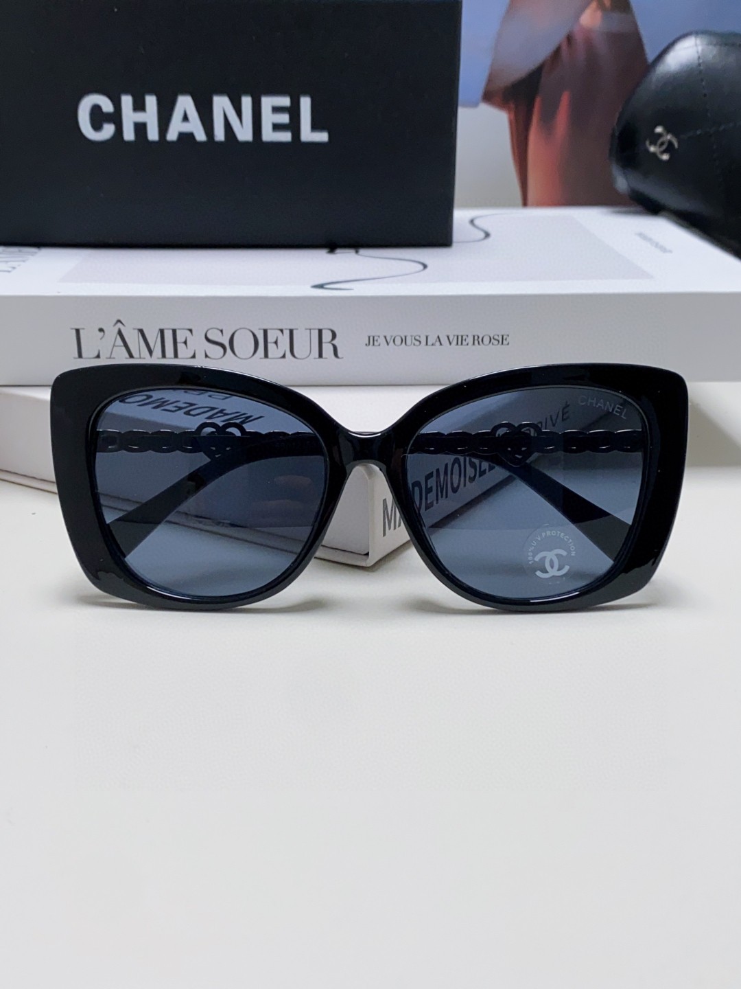 Chanel香奈儿2024新款欧美明星金属时尚女士摩登猫眼太阳眼镜新版爱心皮腿