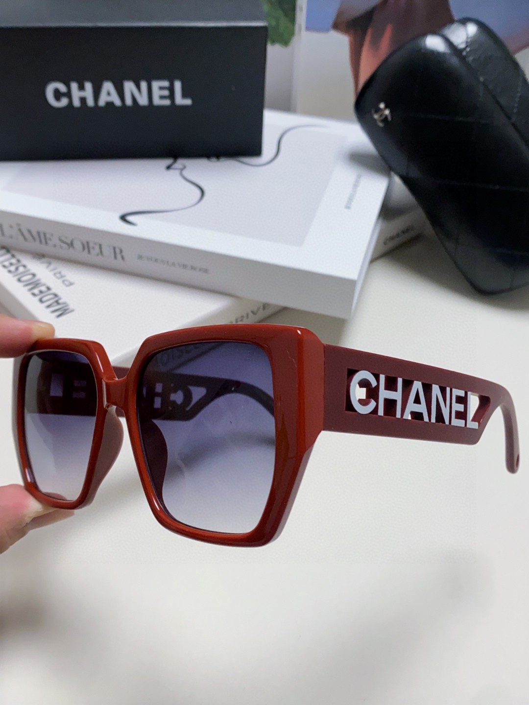 Chanel香奈儿2024新款英文字母方框太阳镜女韩版潮流百搭墨镜网红街拍简约眼镜