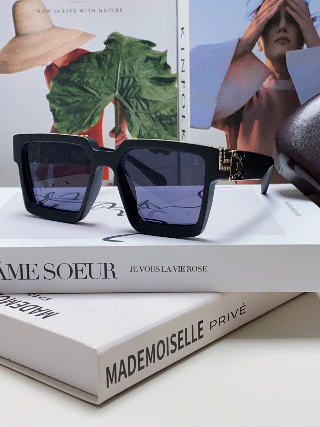 NO:252502,LOUIS VUITTON Louis Vuitton Original One-to-One Show Focus Lv Real Millionaire Glasses Sunglasses Sunglasses, Glasses, louis vuitton, louis vuitton, louis vuitton, louis vuitton19860909LOUIS VUITTON 路易威登 原版一比一 秀场焦点 Lv 名副其实的百万富翁眼镜墨镜太阳镜,眼镜,louis vuitton,louis vuitton,louis vuitton,glasses