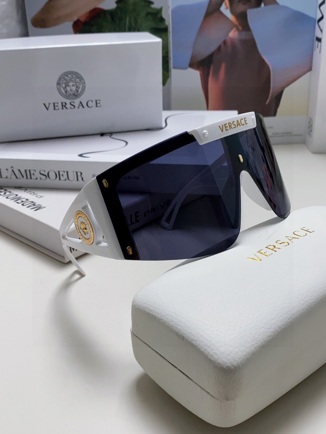 Versace范思哲2024新款跨境欧美一体式太阳眼镜新款时尚太阳镜潮流大框镂空墨镜男女超大框