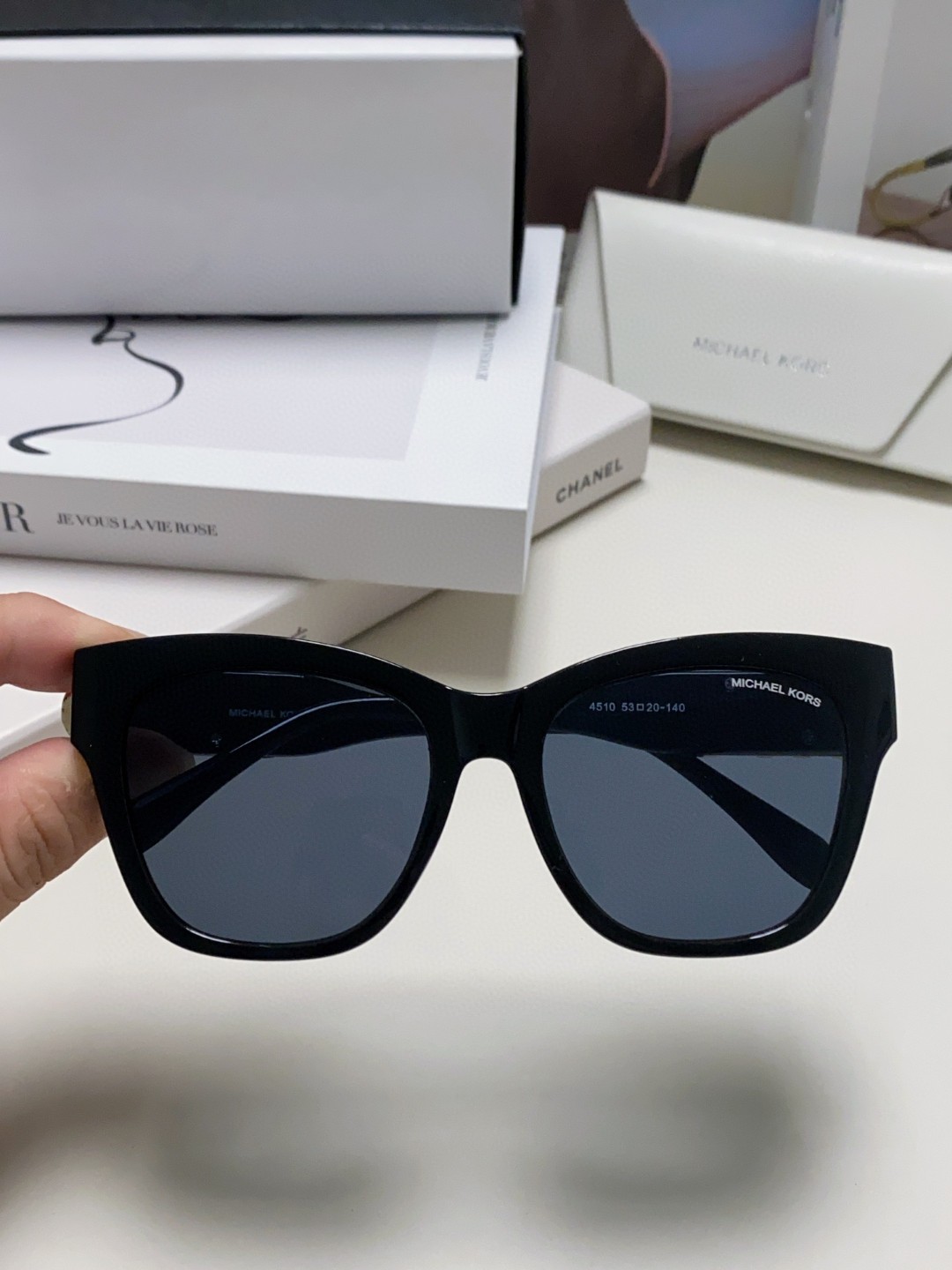 P158 MK MICHAEL KORS Retrologo Female Miracle Miracle Sunglasses - 图片 6