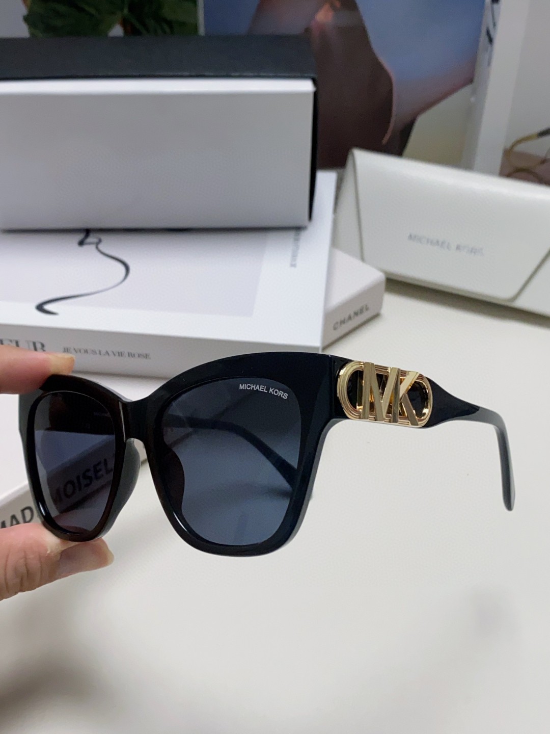P158 MK MICHAEL KORS Retrologo Female Miracle Miracle Sunglasses - 图片 8