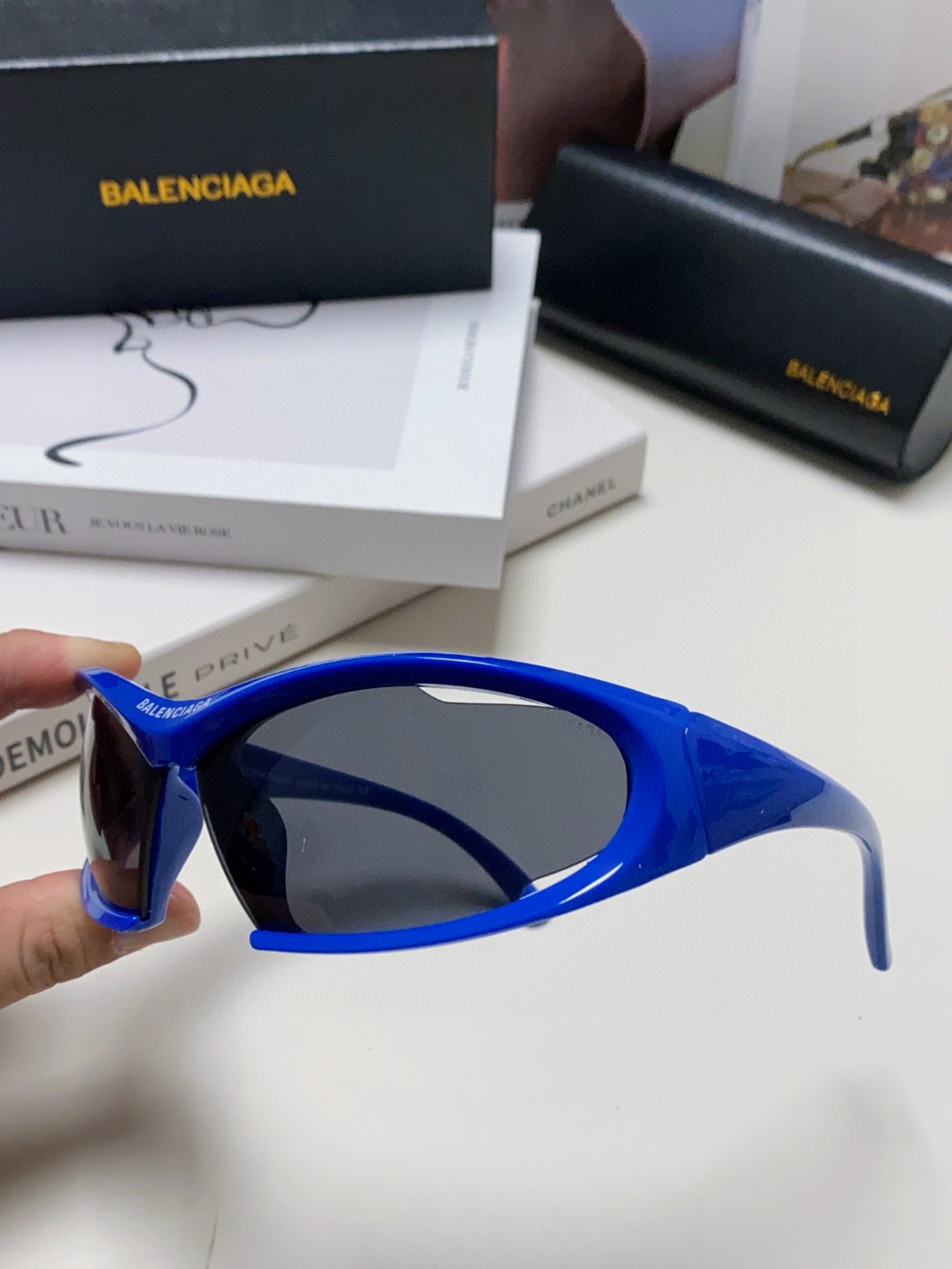 BALENCIAGA巴黎世家DYNAMORECTANGLE时尚太阳镜2024新款优雅前卫时尚复古个性舒适