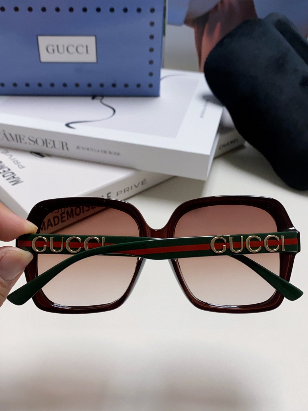 Gucci古奇防晒太阳镜时尚欧美风遮掩镜超显笑脸百搭