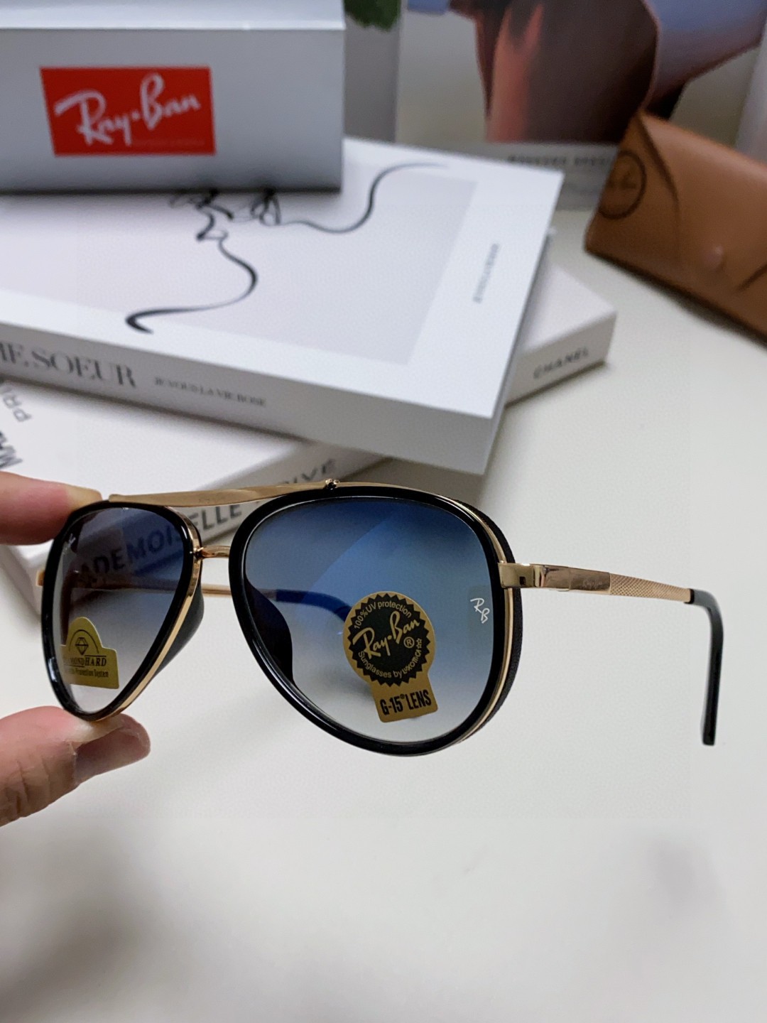  RAYBAN 雷朋 RB4414 新款时尚框 炫彩潮款太阳镜，男女通用🔝🔝。size：68-14-13
