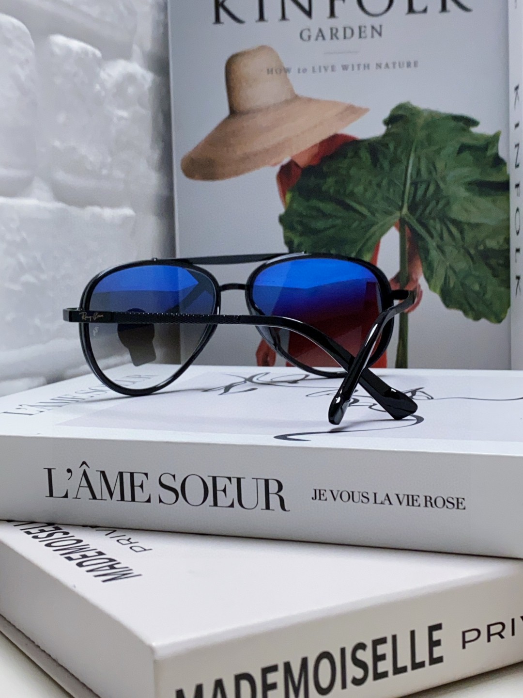  RAYBAN 雷朋 RB4414 新款时尚框 炫彩潮款太阳镜，男女通用🔝🔝。size：68-14-13