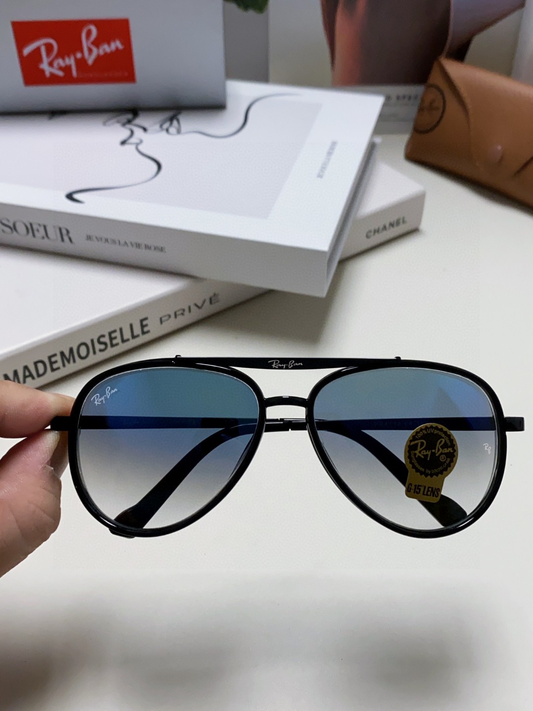  RAYBAN 雷朋 RB4414 新款时尚框 炫彩潮款太阳镜，男女通用🔝🔝。size：68-14-13