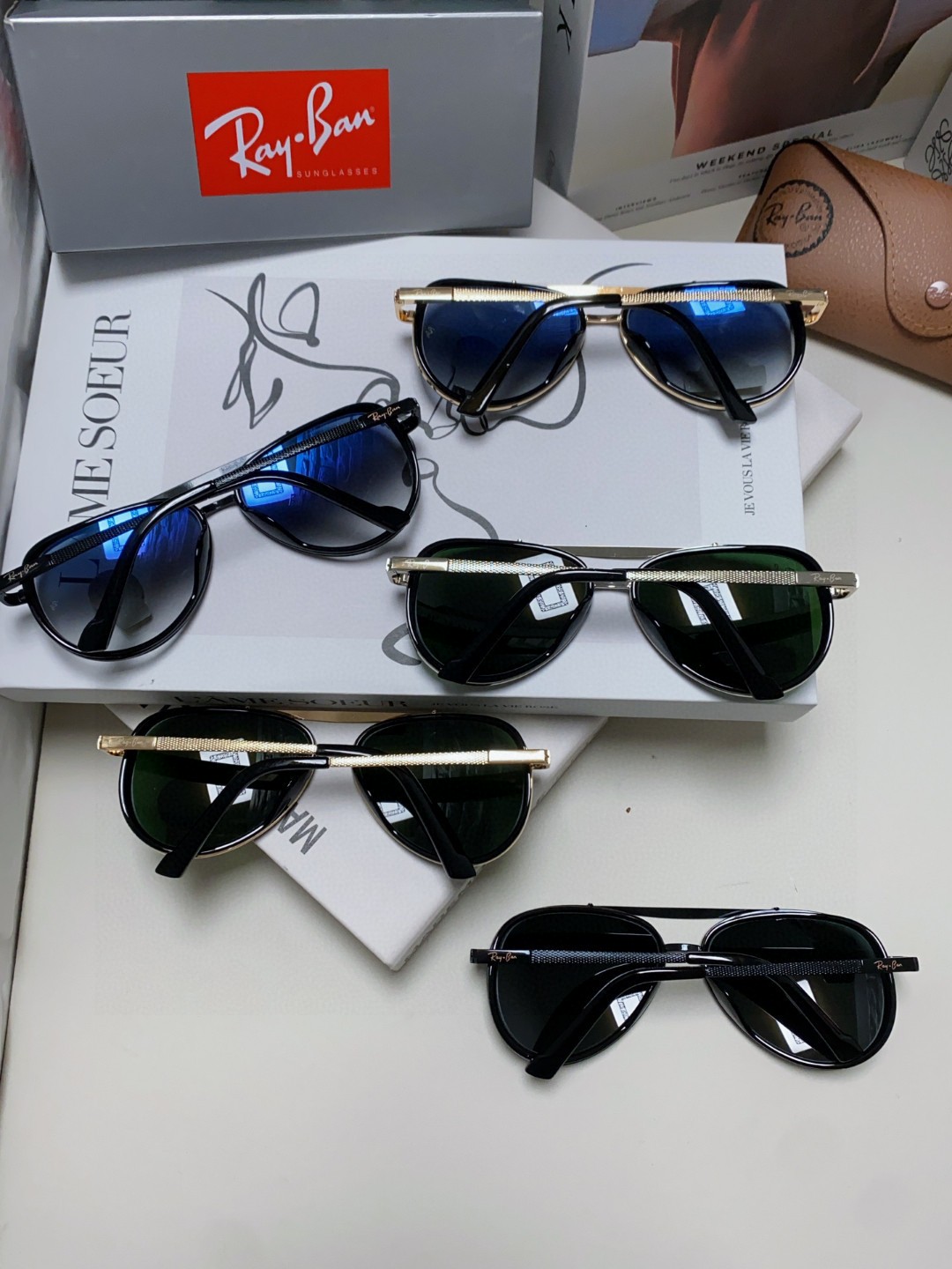  RAYBAN 雷朋 RB4414 新款时尚框 炫彩潮款太阳镜，男女通用🔝🔝。size：68-14-13