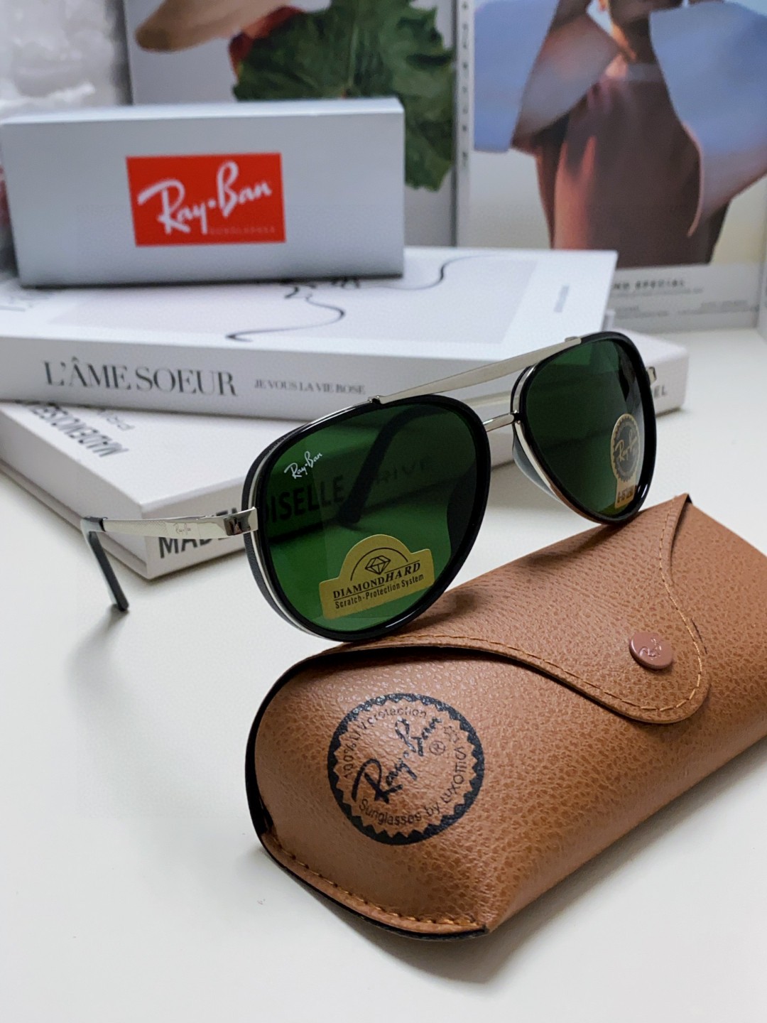  RAYBAN 雷朋 RB4414 新款时尚框 炫彩潮款太阳镜，男女通用🔝🔝。size：68-14-13
