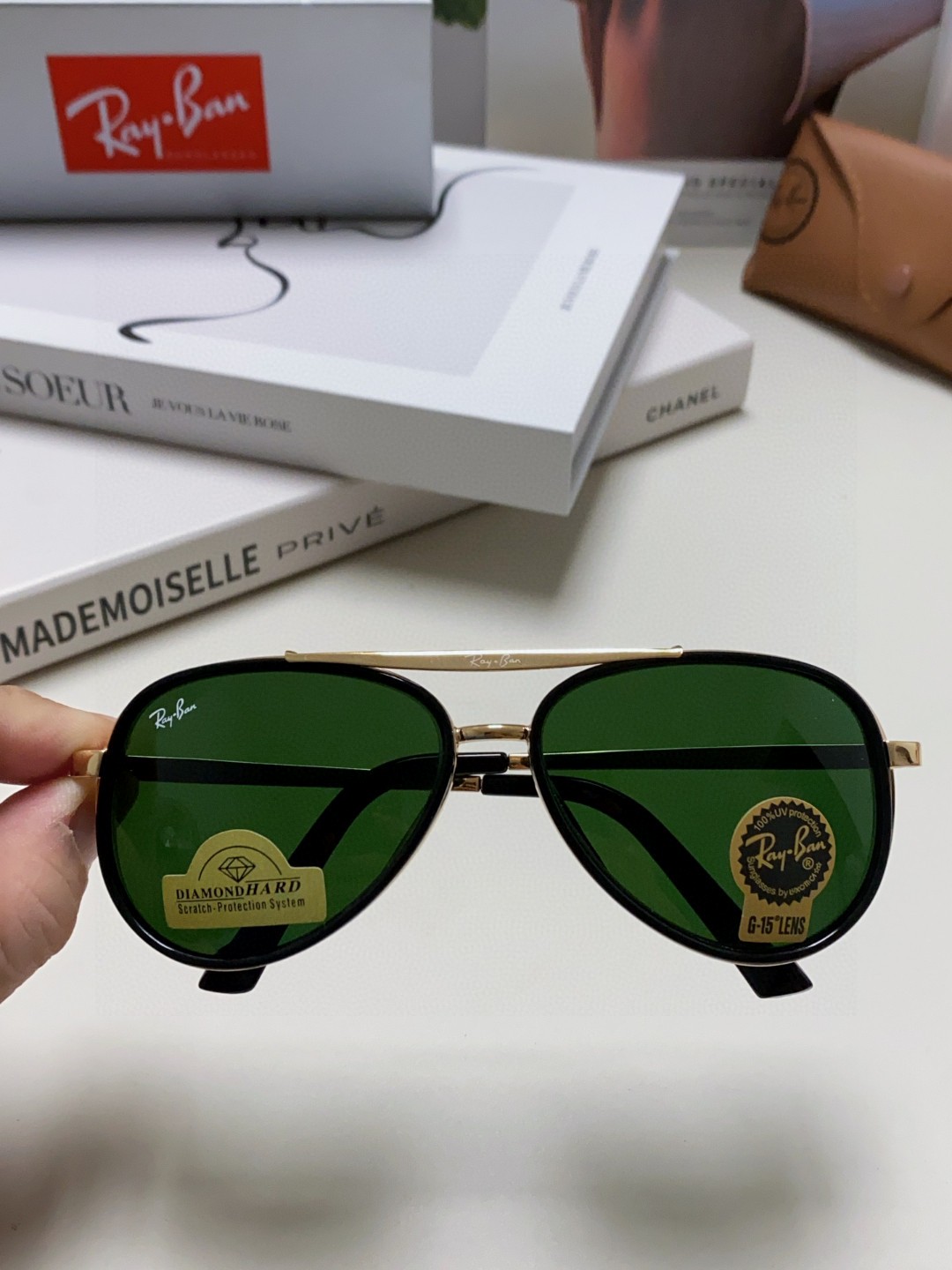  RAYBAN 雷朋 RB4414 新款时尚框 炫彩潮款太阳镜，男女通用🔝🔝。size：68-14-13
