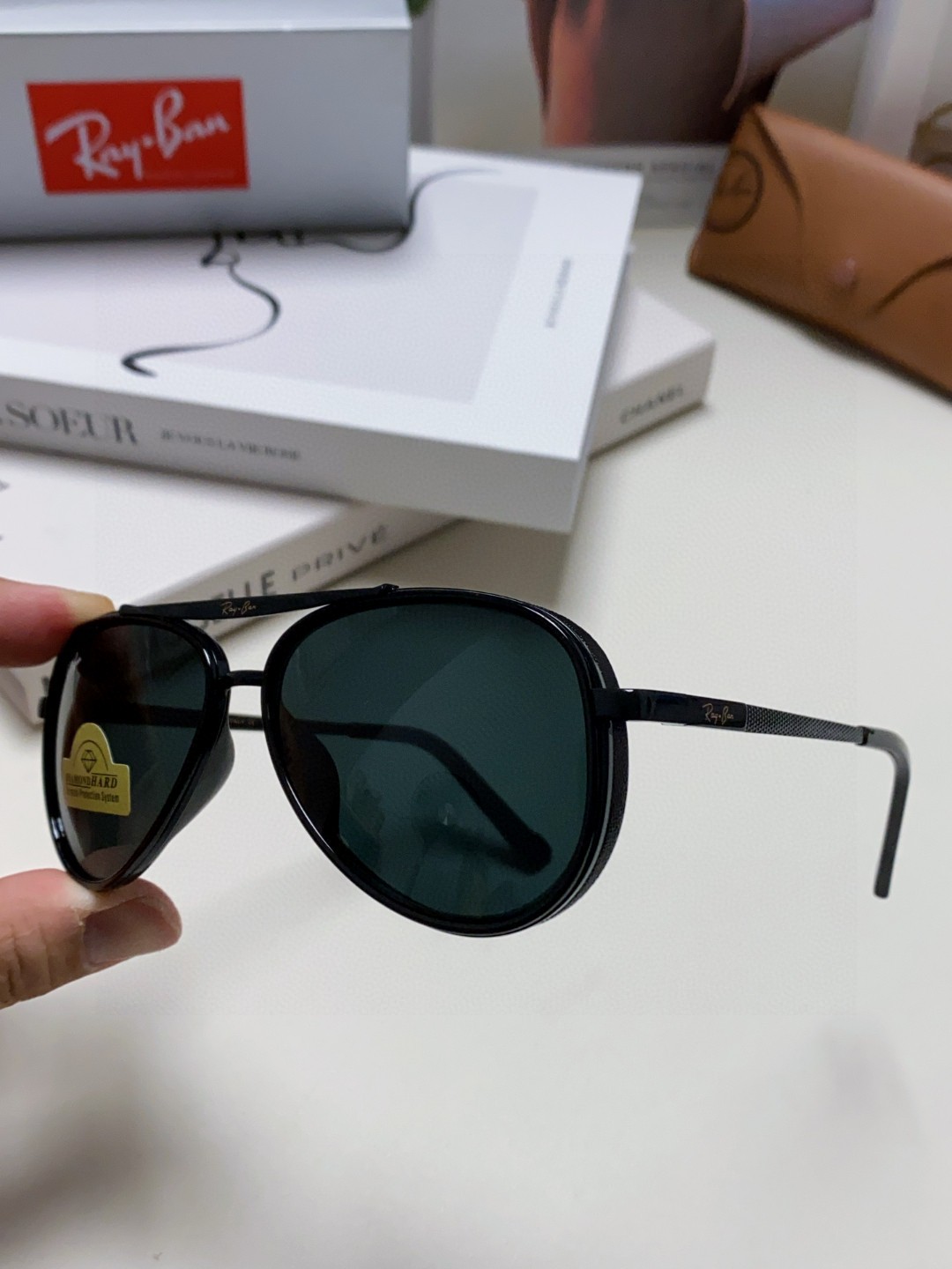  RAYBAN 雷朋 RB4414 新款时尚框 炫彩潮款太阳镜，男女通用🔝🔝。size：68-14-13