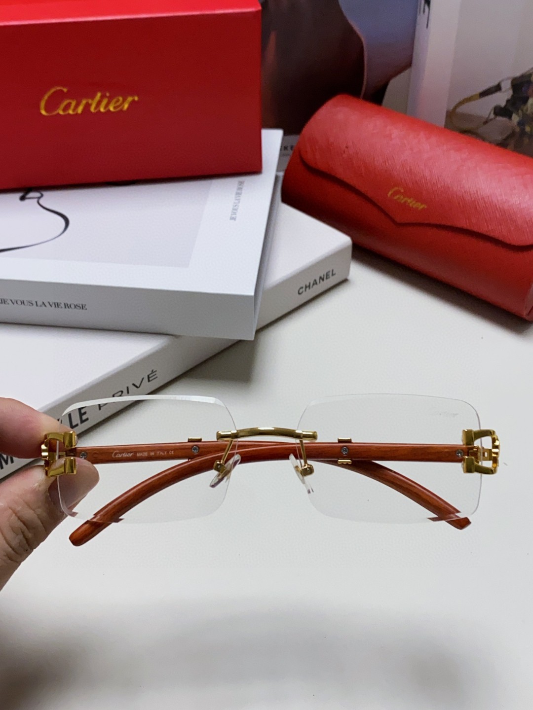  Cartier卡地亚 2024新款时尚无框太阳镜款个性豹子木纹镜腿方框墨镜可配镜 男女通用