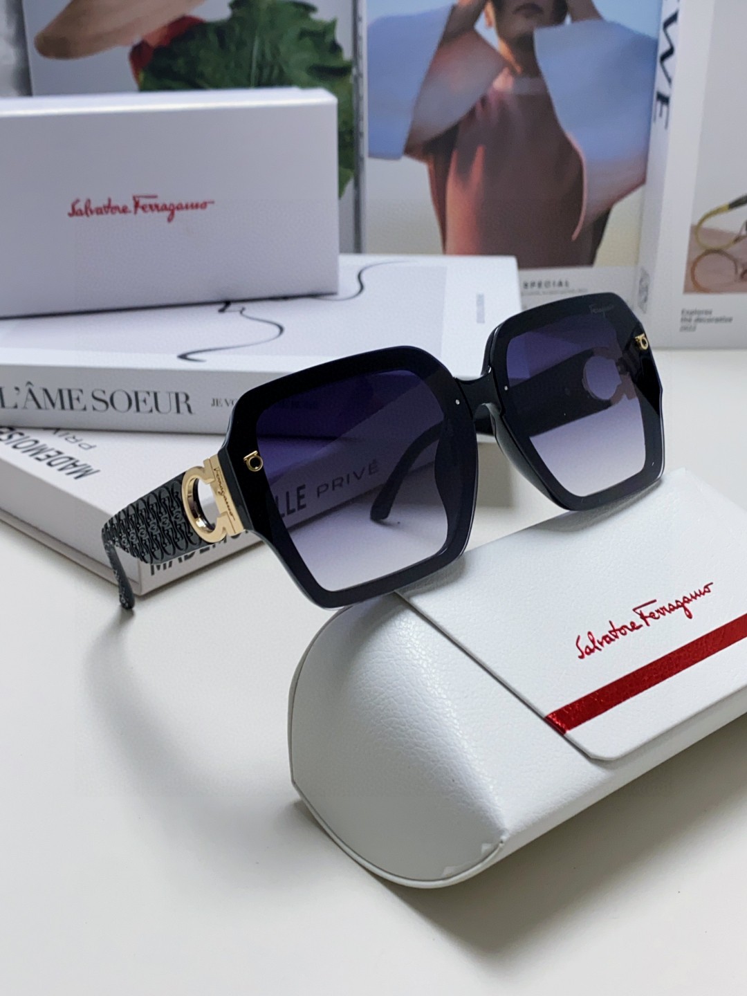  Ferragamo菲拉格慕2025新品 欧美新款男生个性太阳镜女士防紫外线墨镜时尚运动情侣 高端大气 