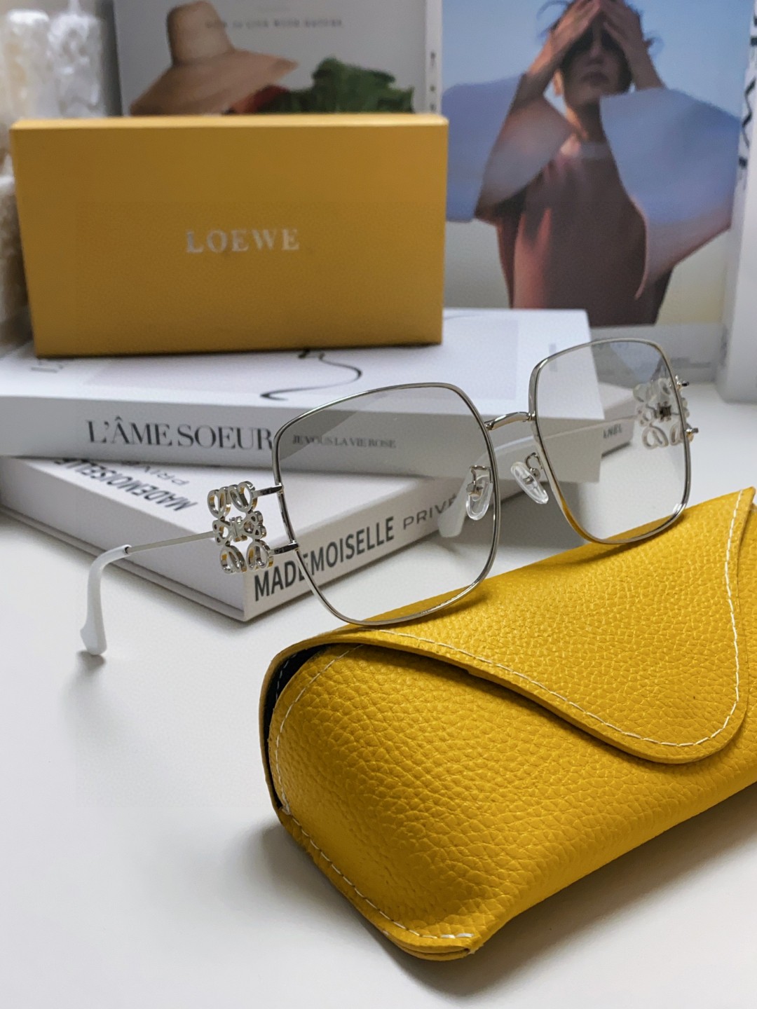 Loewe罗意威 2024新款太阳眼镜女士方形时尚潮流复古风金属个性墨镜大框 