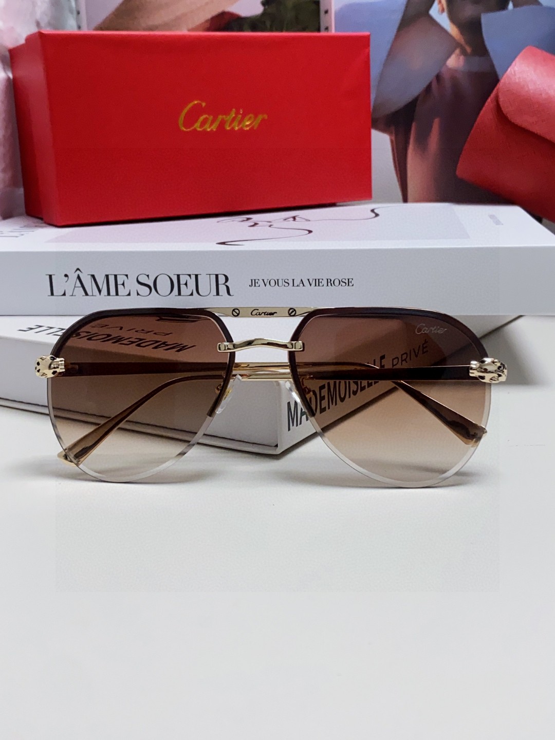  Cartier 卡地亚 墨镜 男女士圆框太阳眼镜 2025开车墨镜 新款金属太阳镜  时尚大方  舒适