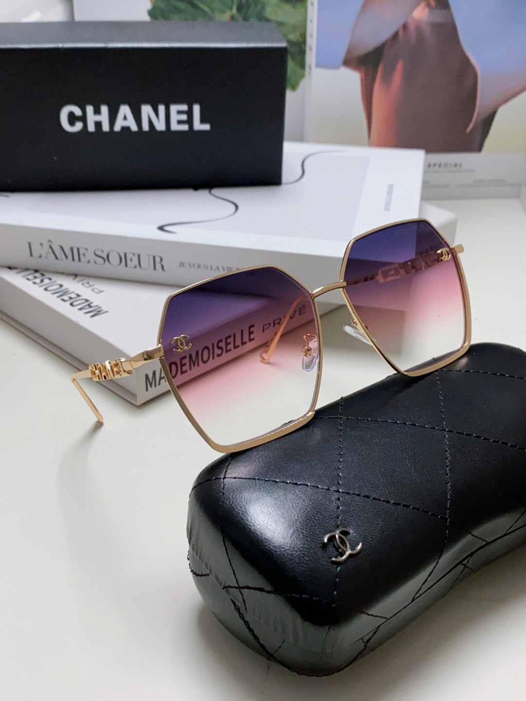  Chanel香奈儿 2025新款经典百搭墨镜女渐变金属侧边大太阳眼镜 