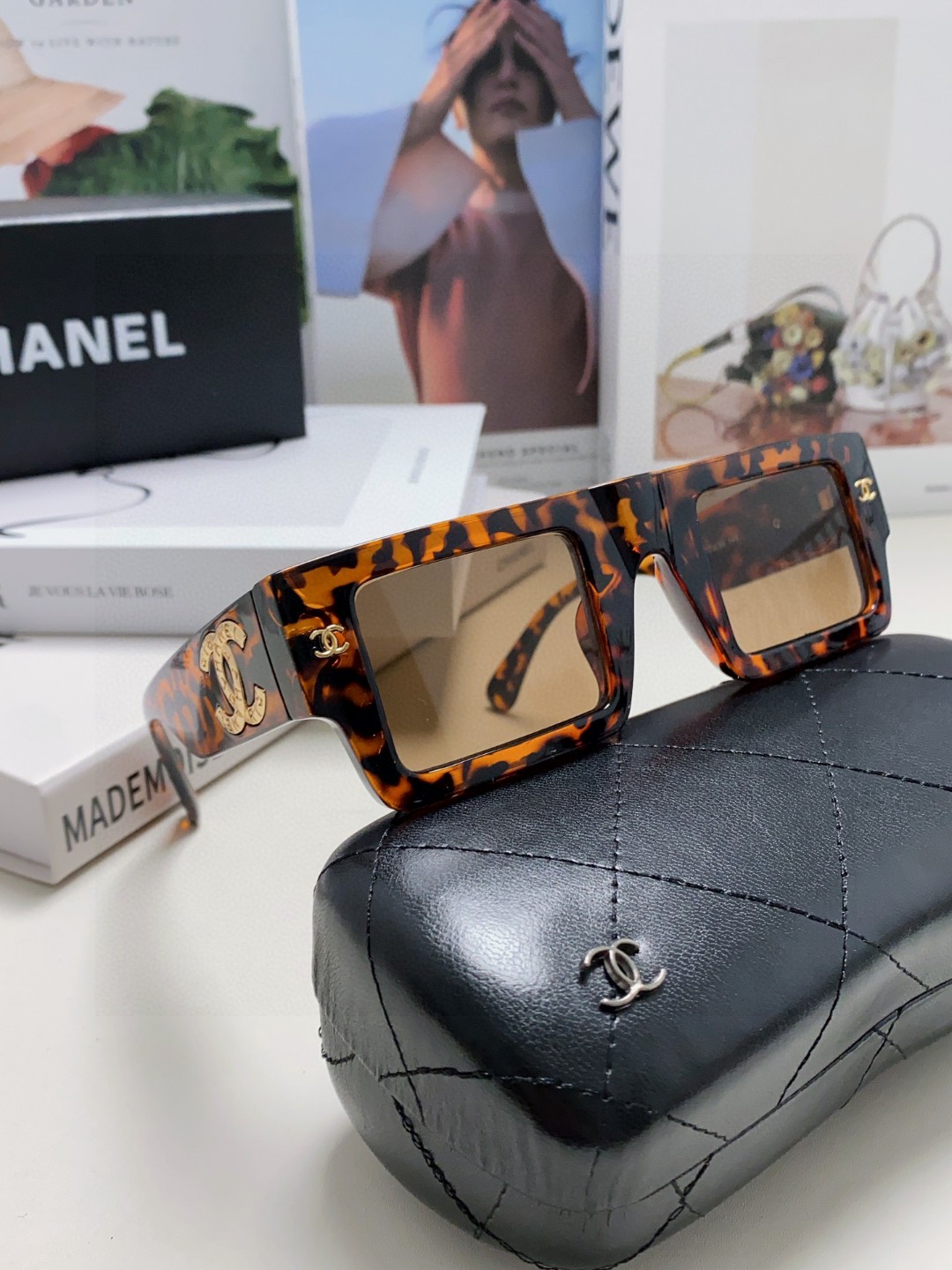  Chanel香奈儿 2025新款墨镜太阳镜女男夏防晒潮防紫外线眼镜网红开车大脸方框眼镜 