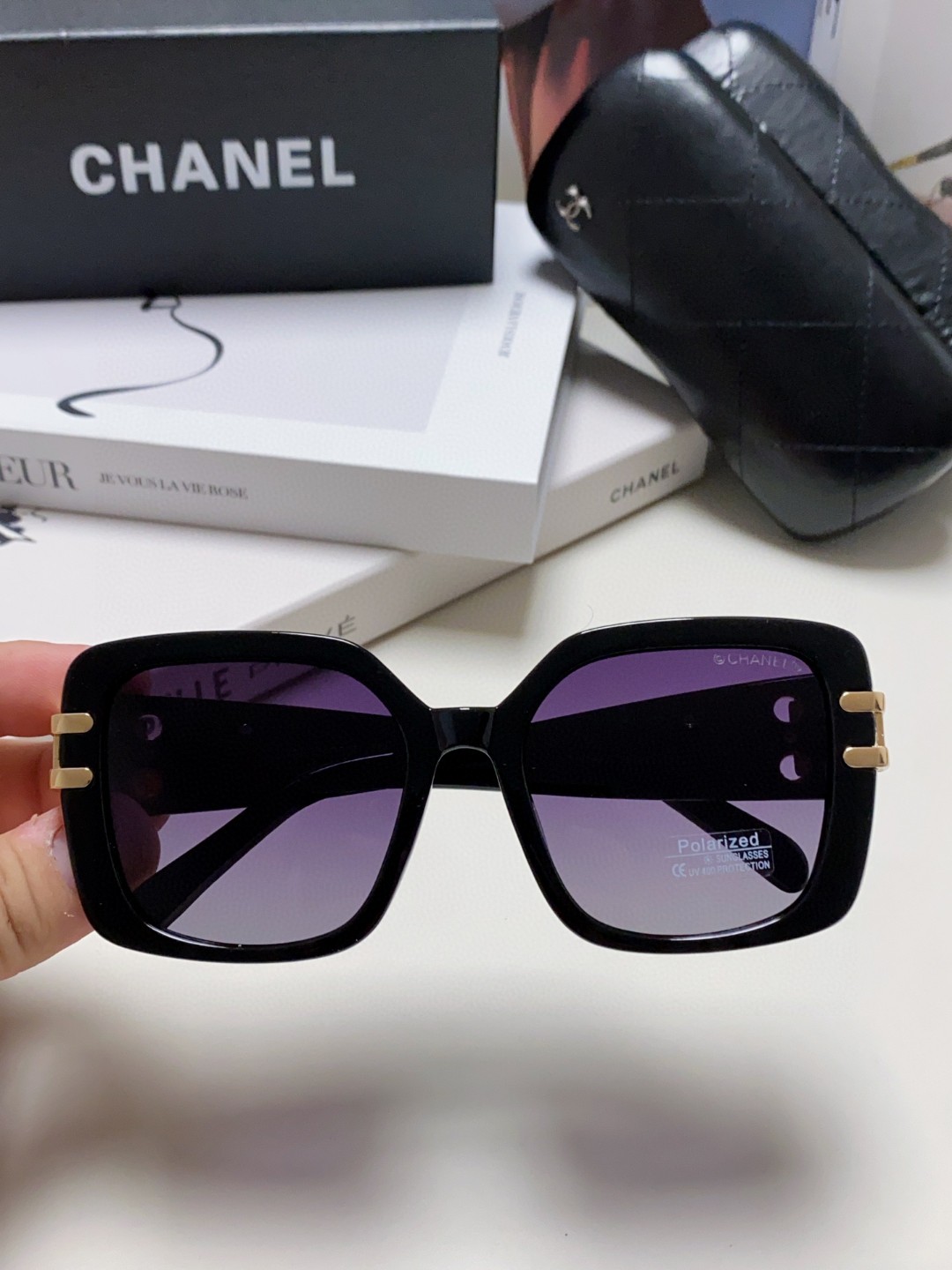  CHANEL香奈儿 活动新款网红明星2025小香带字母大框太阳镜情侣时尚显瘦 墨镜