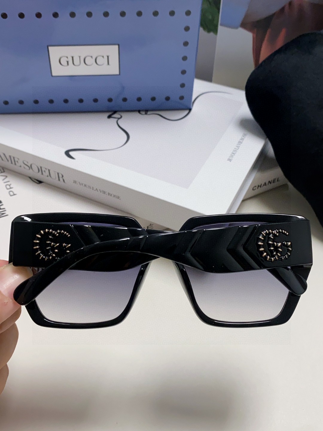  Gucci古奇 2025新款 网红墨镜女黑色超大框偏光太阳镜女圆脸明星同款黑超眼镜男女 通用款