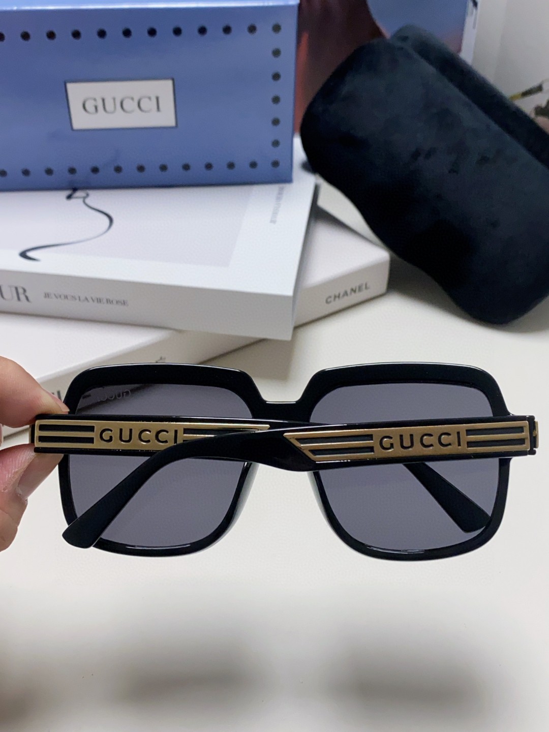  Gucci  古奇 2025新款 经典的圆框设计，情侣款不挑脸型，无论搭配大衣还是连衣裙都非常显气质偏