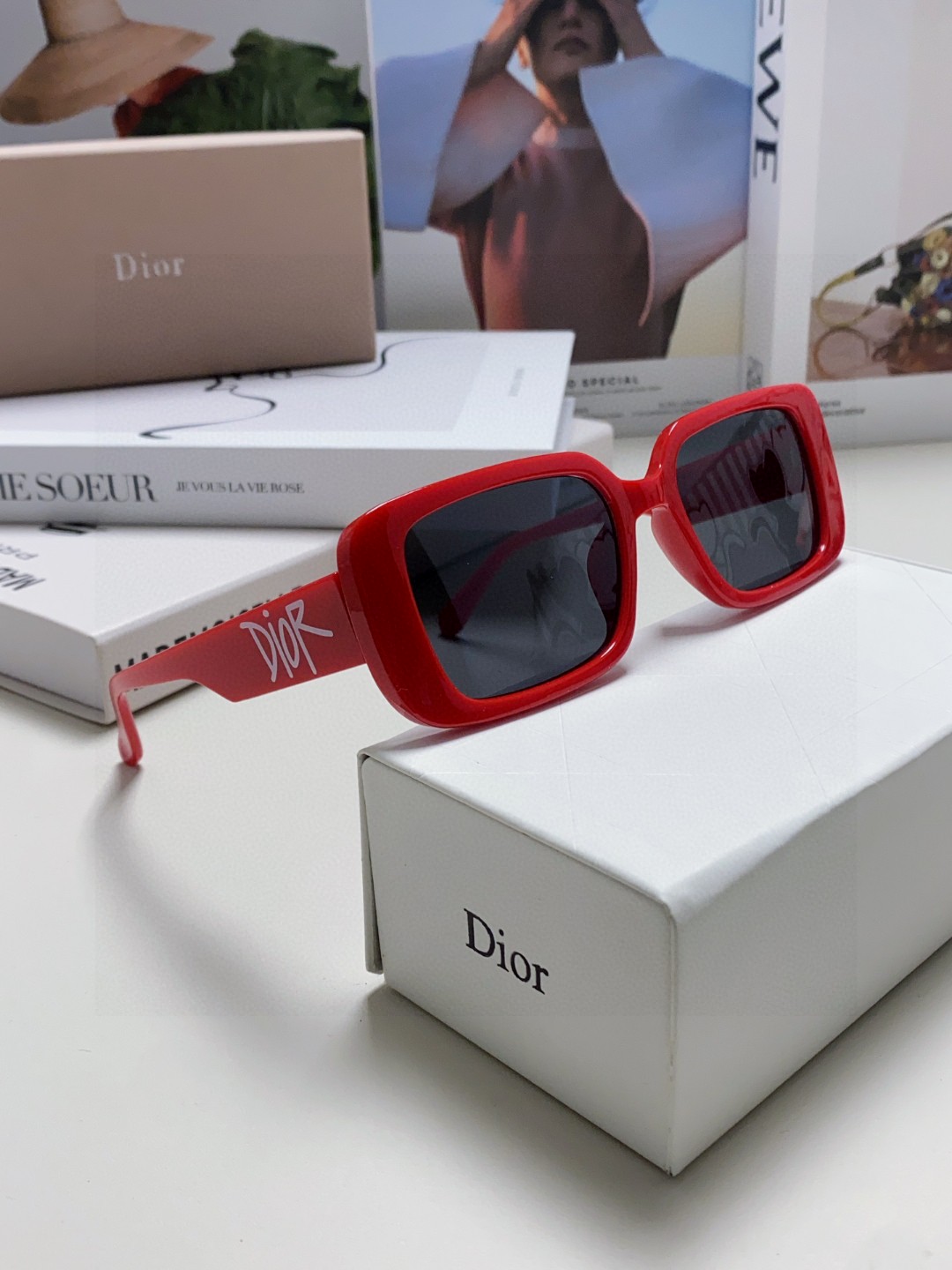  Dior迪奥 2024新款方形墨镜女高级感网红风字母太阳眼镜防紫外线凹造型潮酷 椭圆方框 女士墨镜 