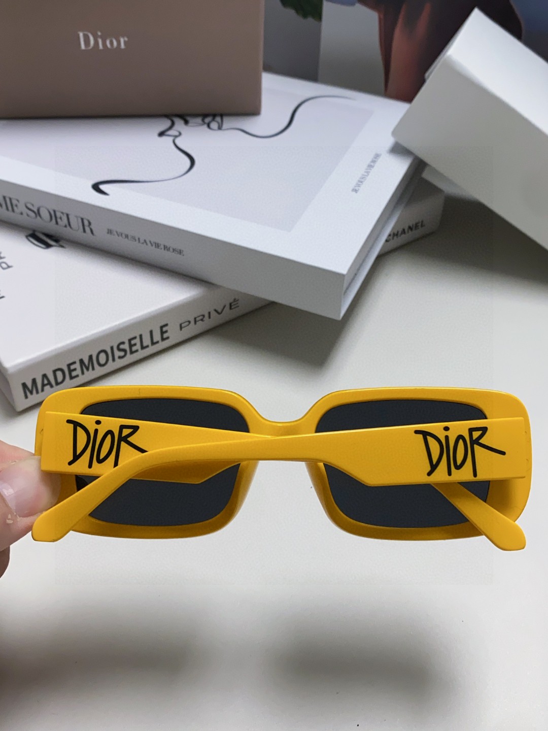  Dior迪奥 2024新款方形墨镜女高级感网红风字母太阳眼镜防紫外线凹造型潮酷 椭圆方框 女士墨镜 