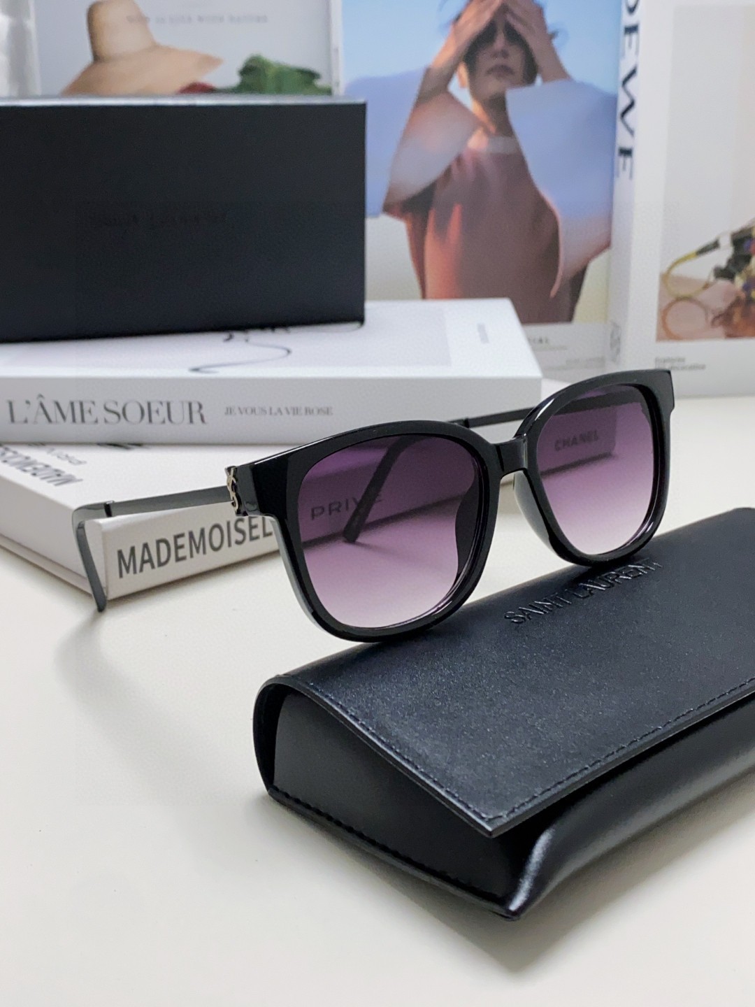  SAINT LAURENT
 眼镜的颜值天花板 🎗圣罗兰新款胶囊系列✔️如果想要极简纯欲风
不要错过这