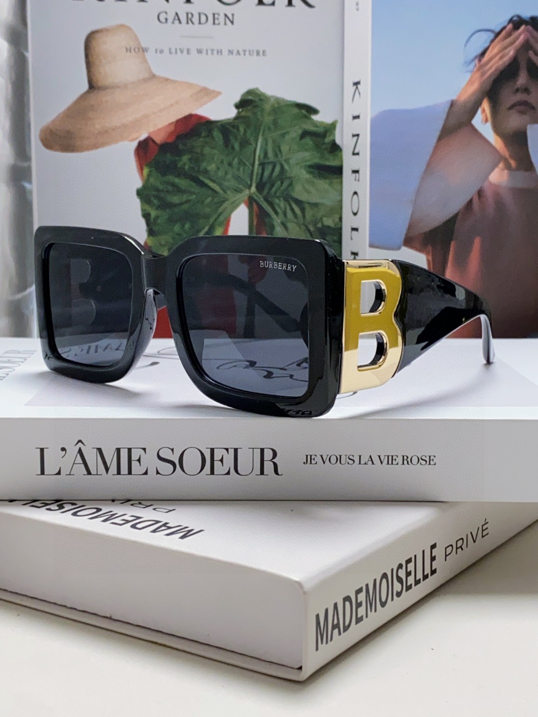  宇宙网红款 Burberry巴宝莉 BE4312单品搭配利器‼大B字母现世 随便搭配都时髦❤日常搭配轻
