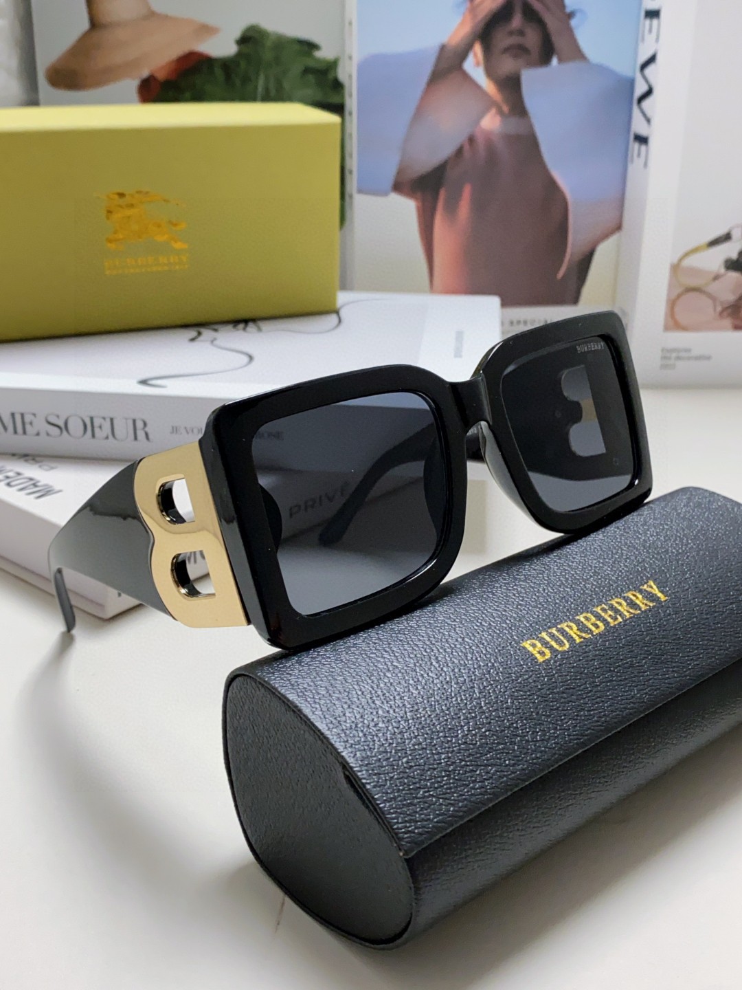  宇宙网红款 Burberry巴宝莉 BE4312单品搭配利器‼大B字母现世 随便搭配都时髦❤日常搭配轻