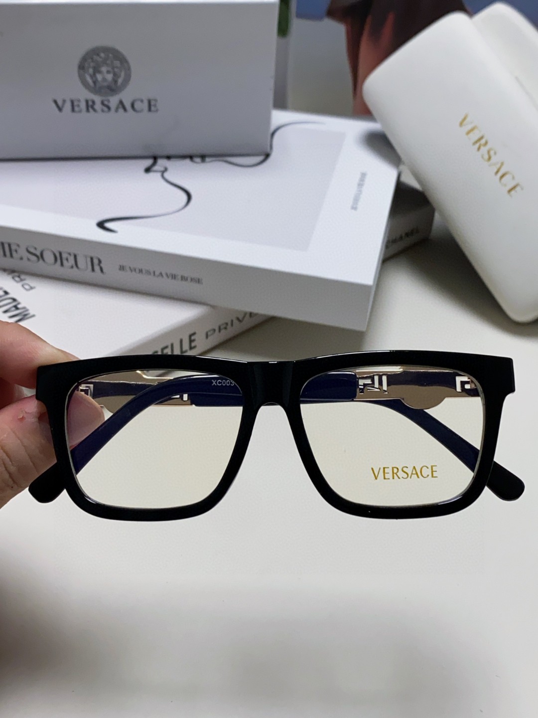  Versace范思哲 2025新款雕花眼镜框男女同款黑色厚板材近视镜架眼睛框架潮牌 