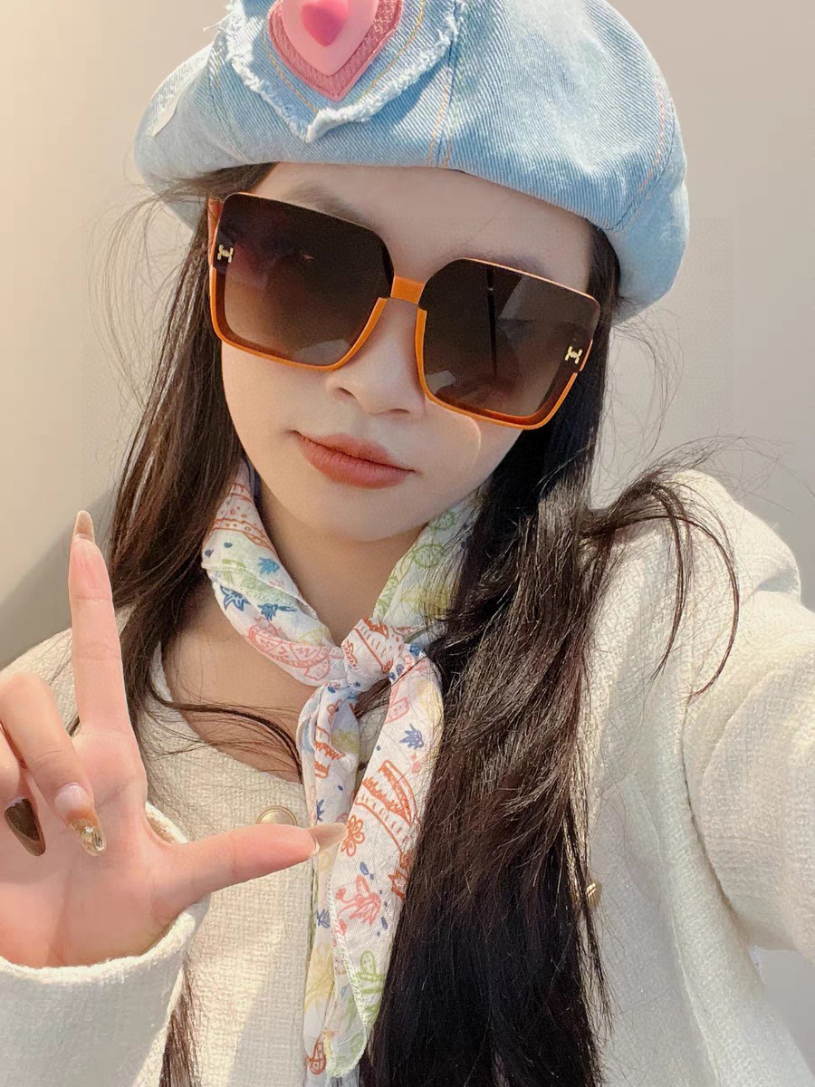  HERMES爱马仕 2025新品 网红时尚炸街H太阳镜女士防紫外线司机 镜潮白色开车墨镜个性HHH