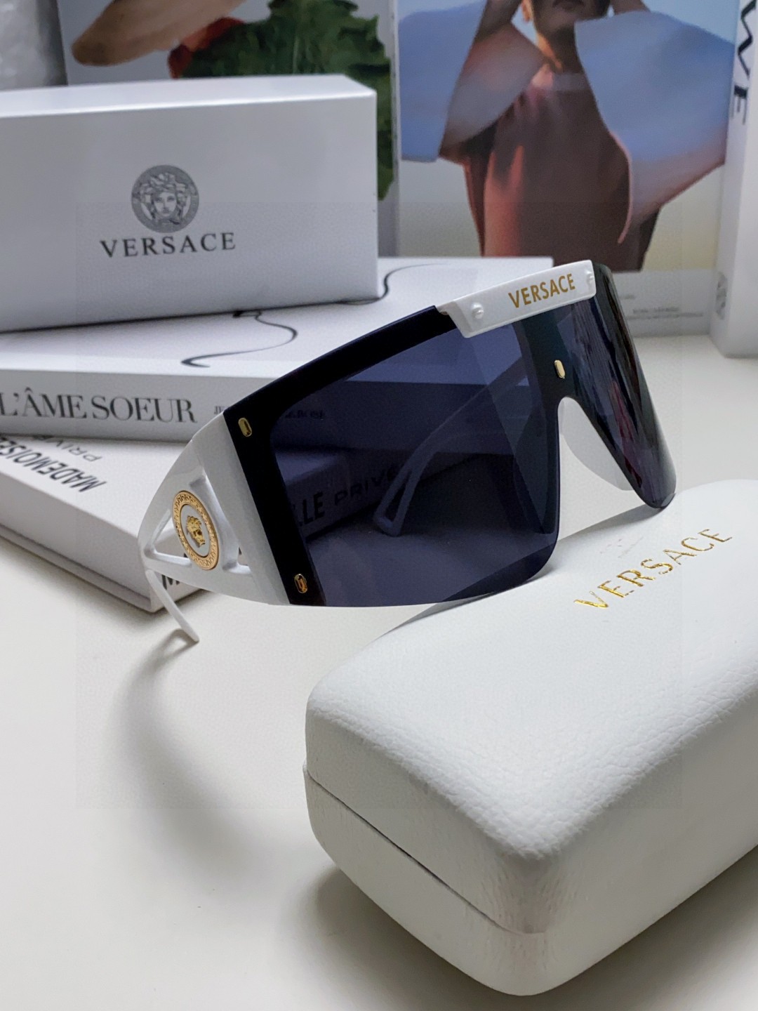  Versace范思哲 2025新款跨境欧美一体式太阳眼镜新款时尚太阳镜潮流大框镂空墨镜男女 超大框