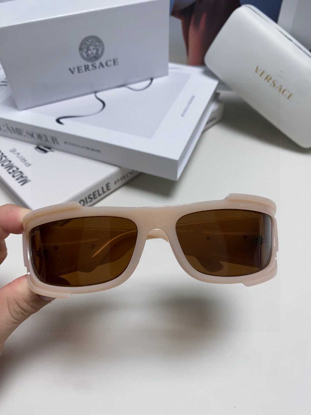  范思哲（Versace）欧美专柜流行时尚男士飞行员式 全框墨镜 