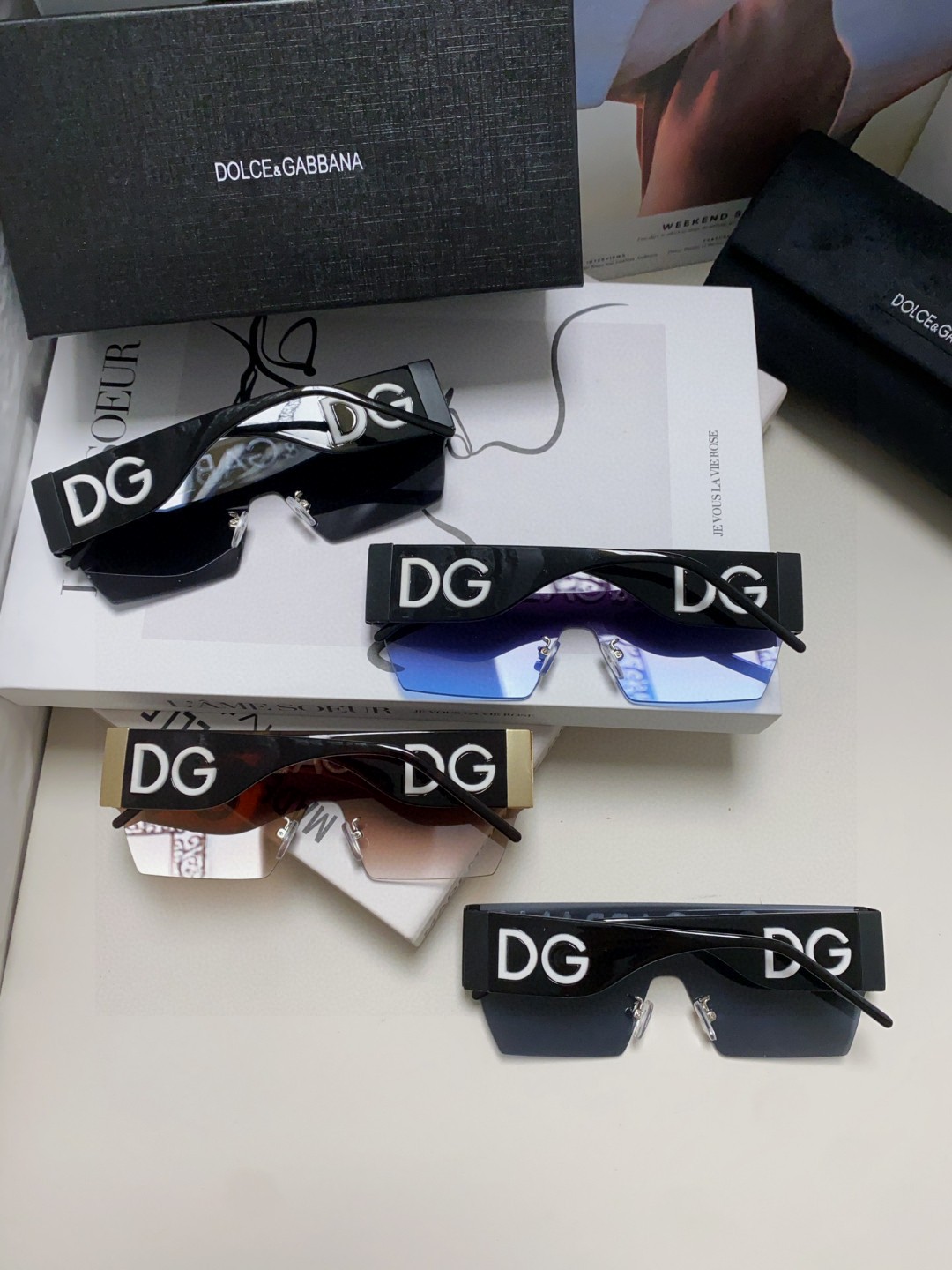  DG杜嘉班纳 新款 时尚个性无框连体防风墨镜潮流赛博朋克风炫酷眼镜户外防晒太阳镜 