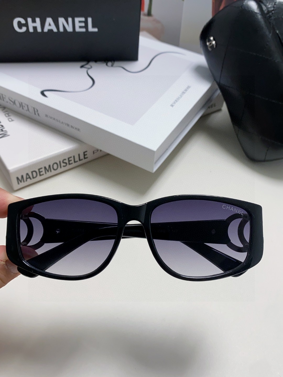  CHANEL香奈儿 双C大logoY2K中古墨镜VINTAGE太阳眼镜  时尚优雅黑框金属墨镜男女wo